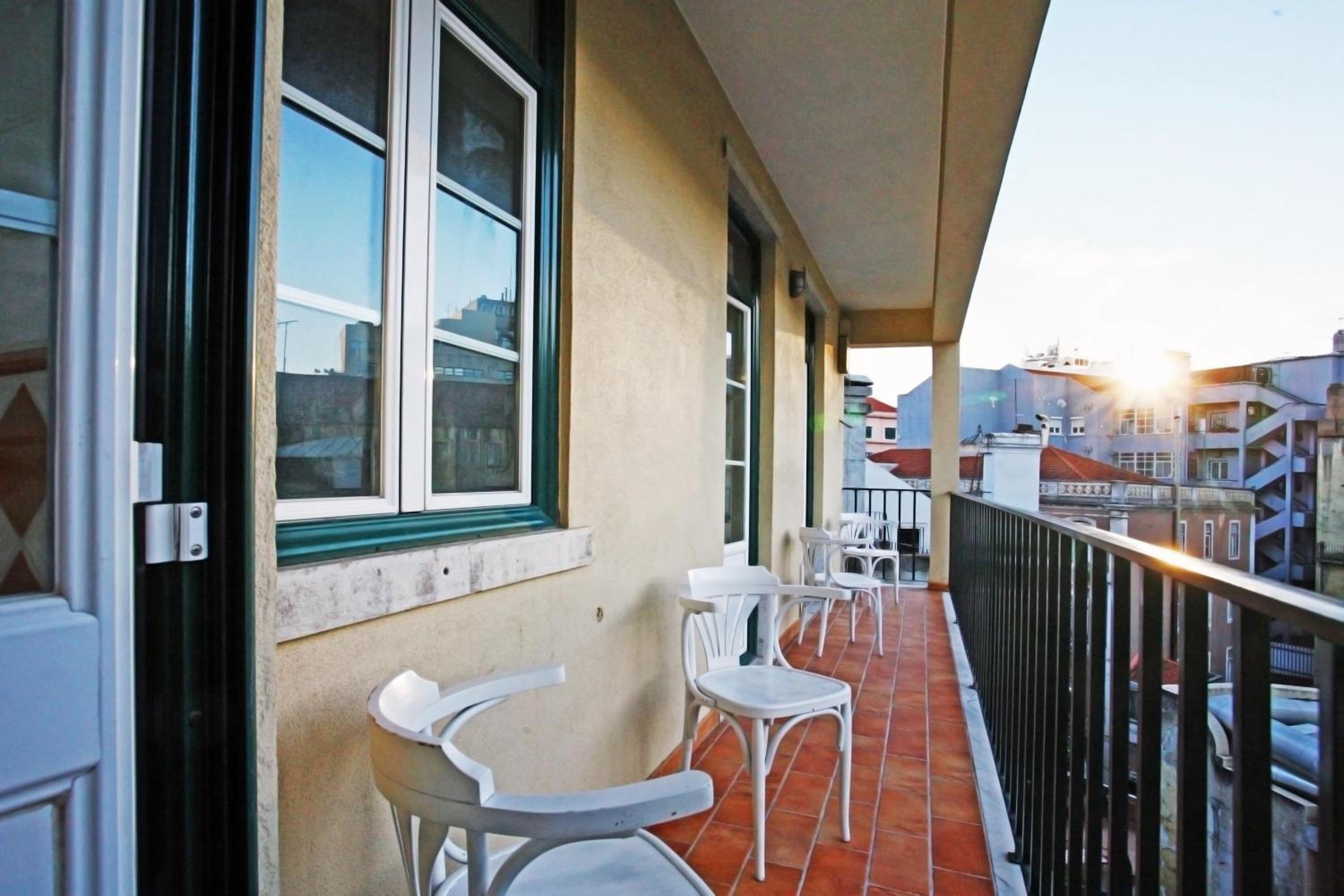 Double Room with Balcony and Shared Bathroom photo 3