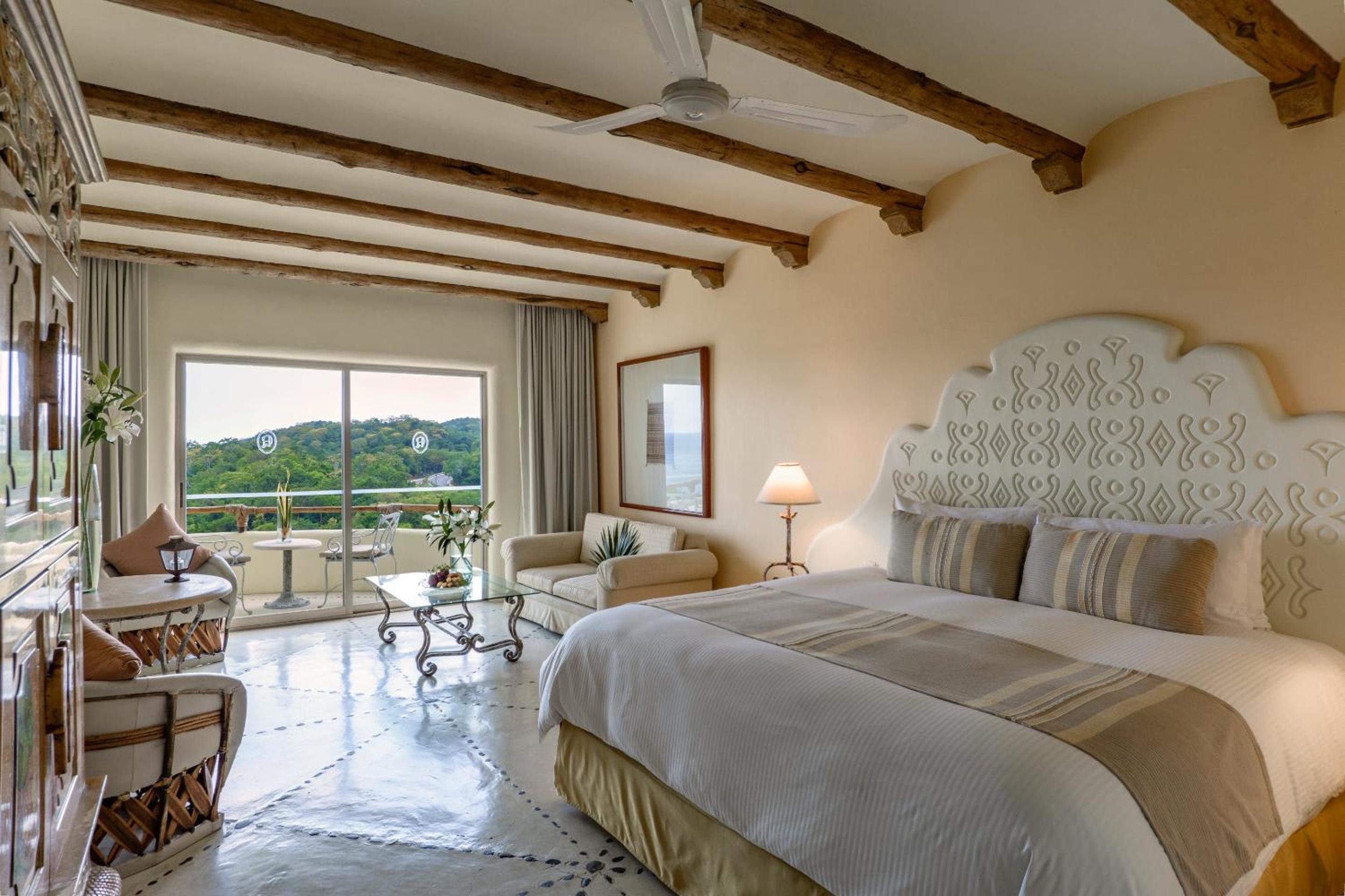 Master Suite King  - Photo 15