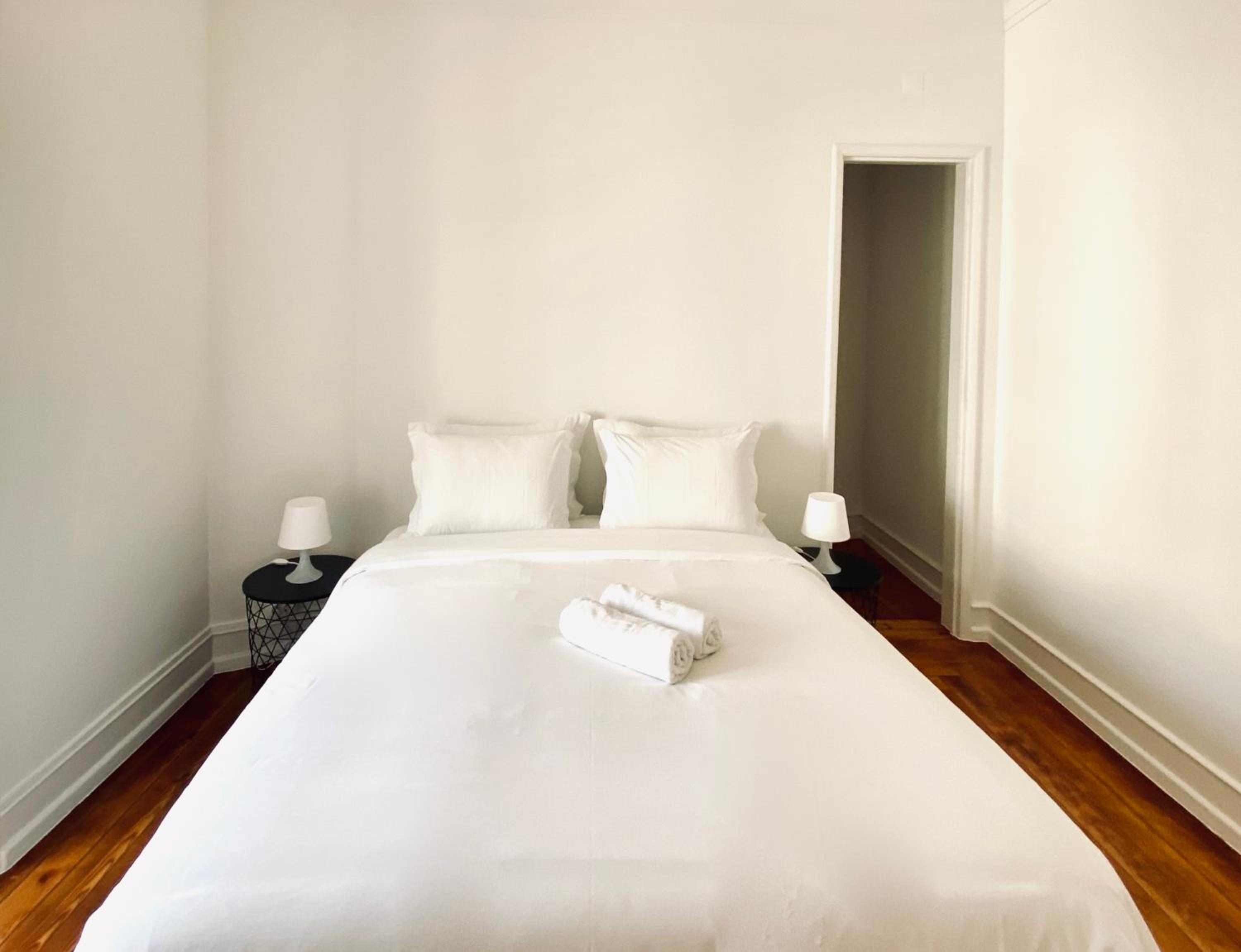 Double Room with Shared Bathroom photo 1