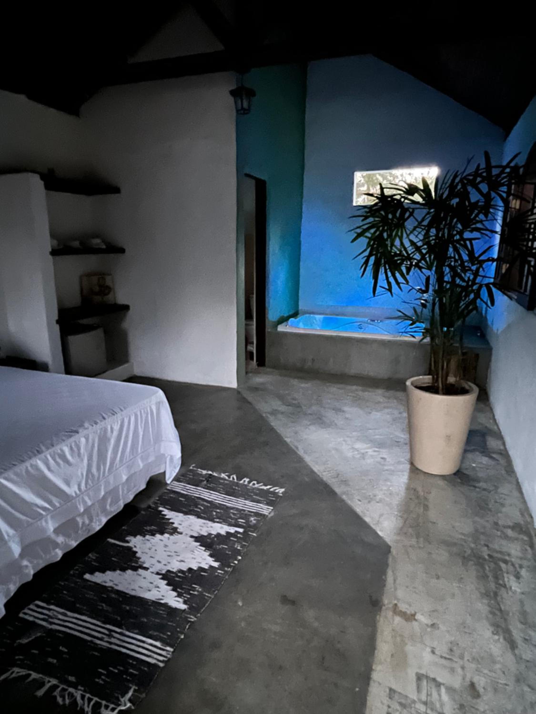 Deluxe Double Room with Bath photo 3