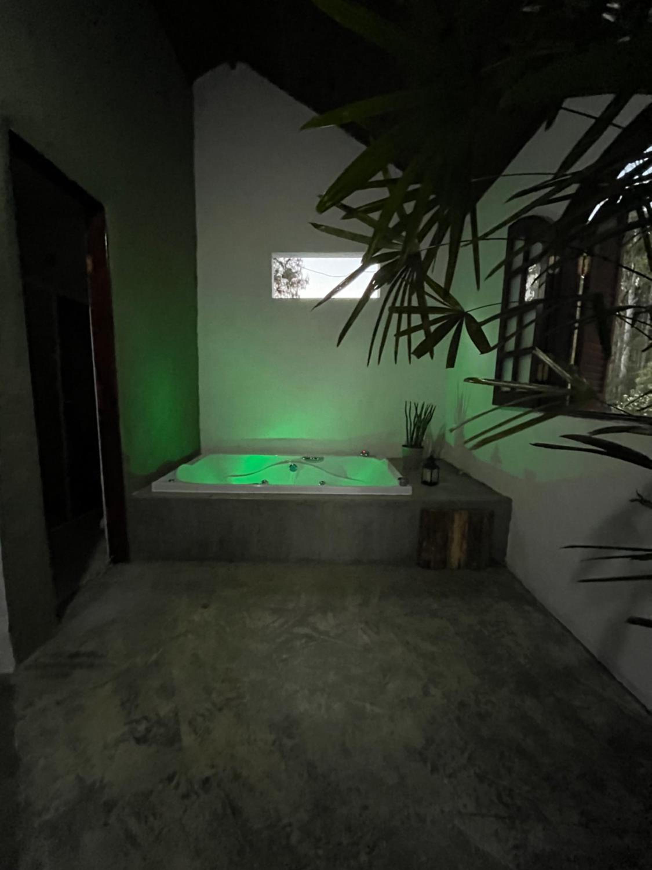 Deluxe Double Room with Bath photo 2