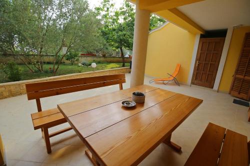 Standard Two-Bedroom Apartment with Private Garden and BBQ (5 Adults) photo 2