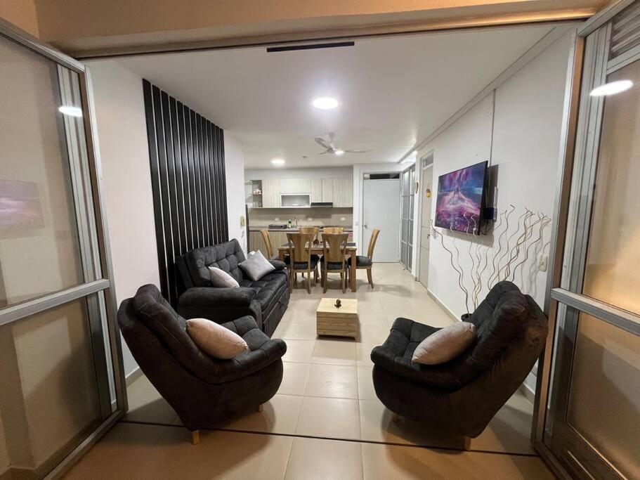 Two-Bedroom Apartment photo 2