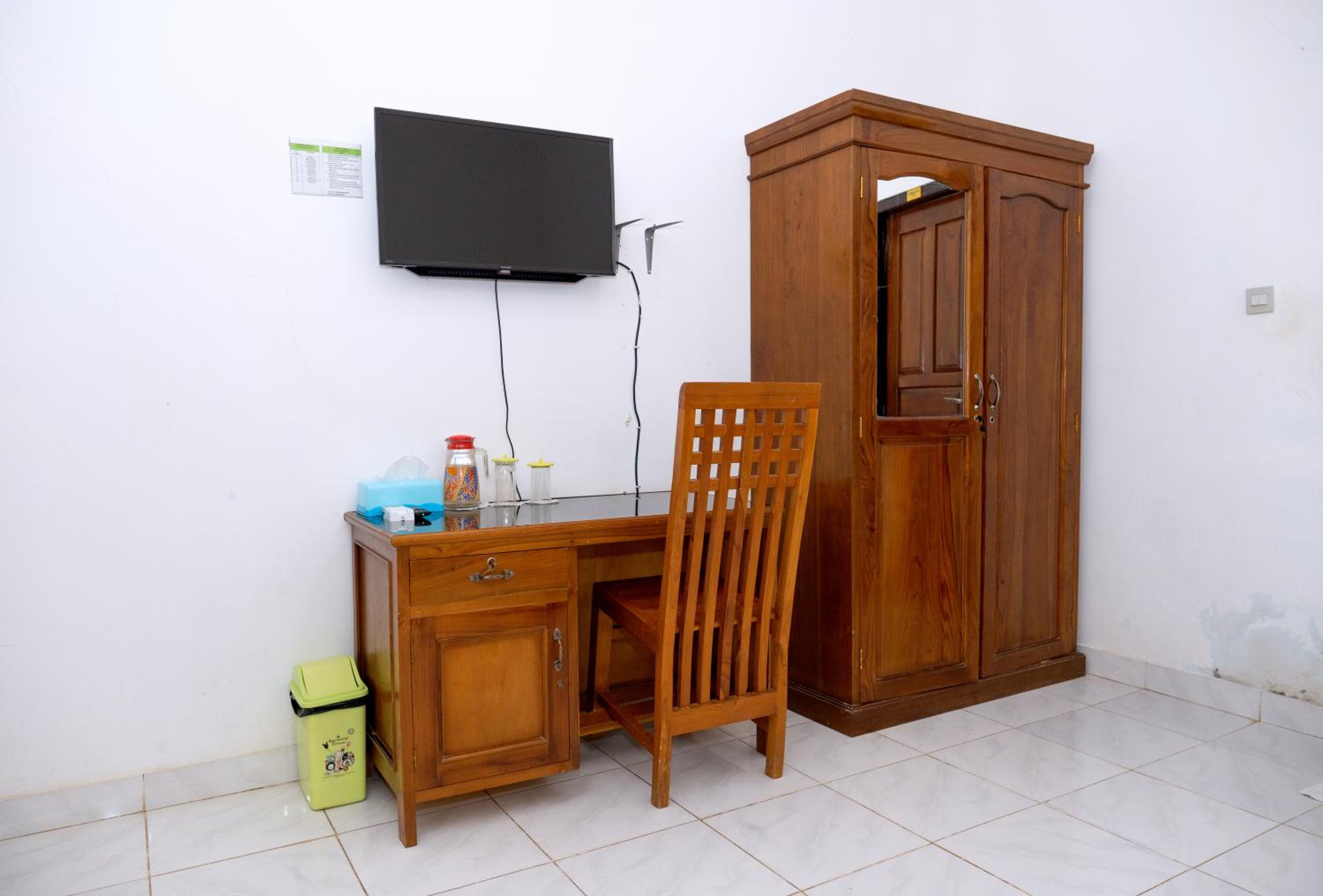 Suite with City View - Photo 3