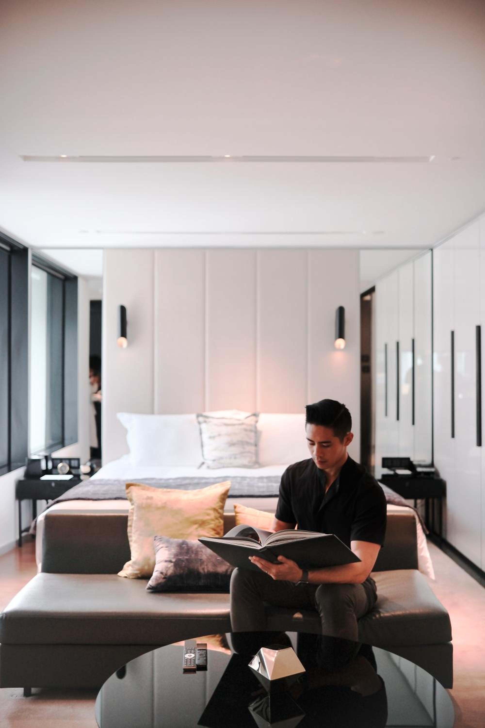 N2 Grand Room