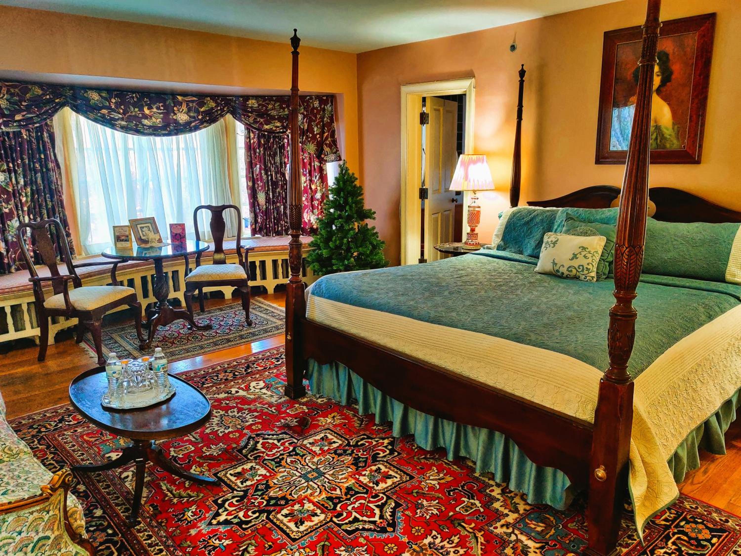 Deluxe King Suite