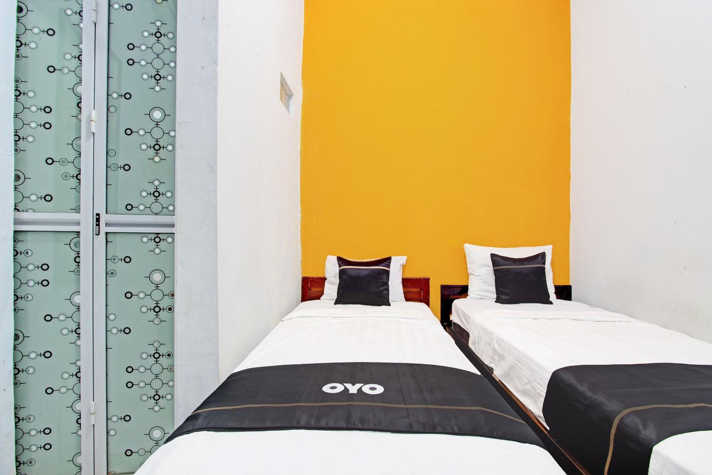 Standard Twin Room photo 2