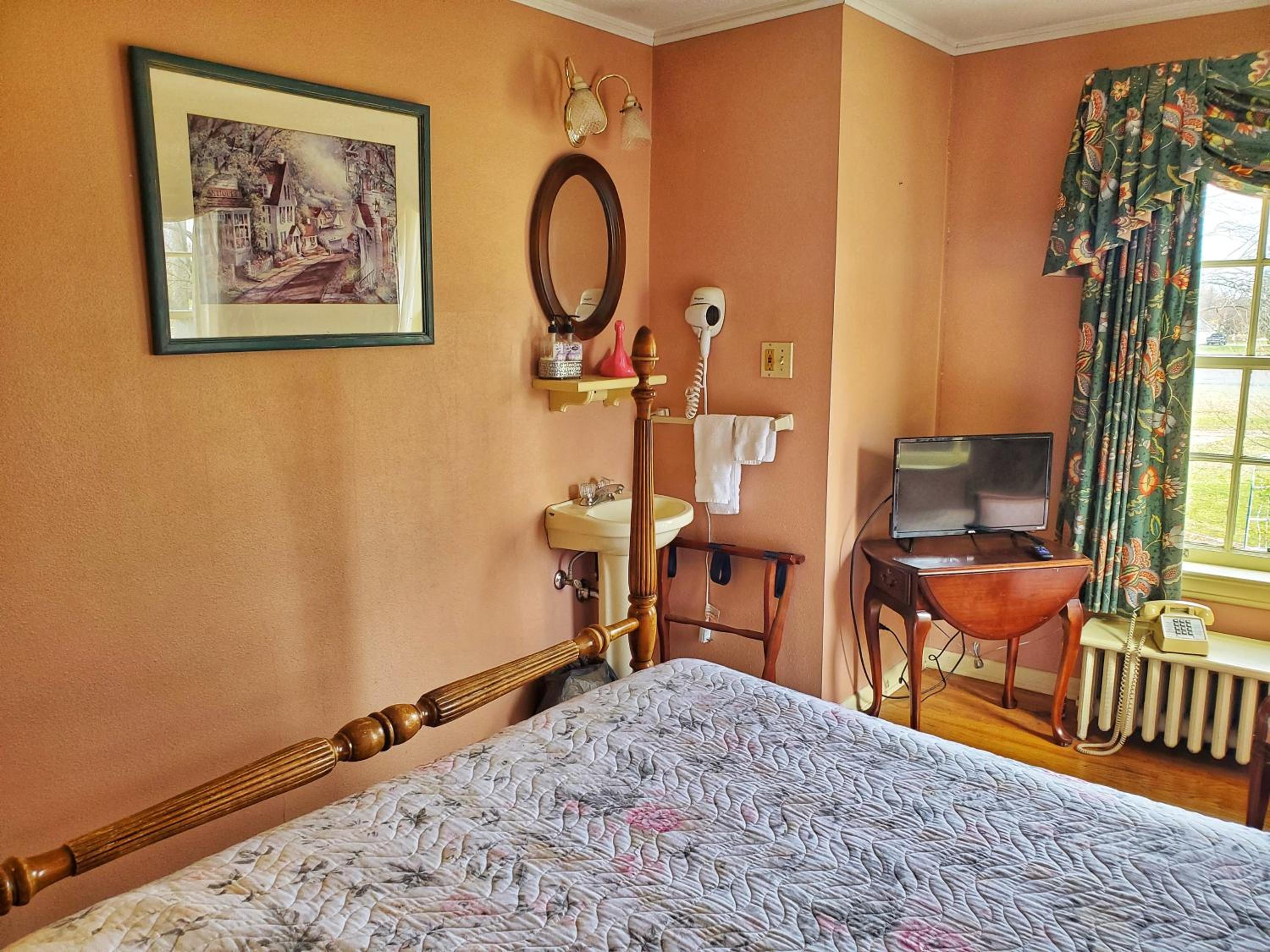 Queen Suite