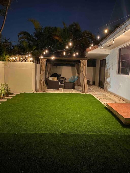 Three-Bedroom House photo 2