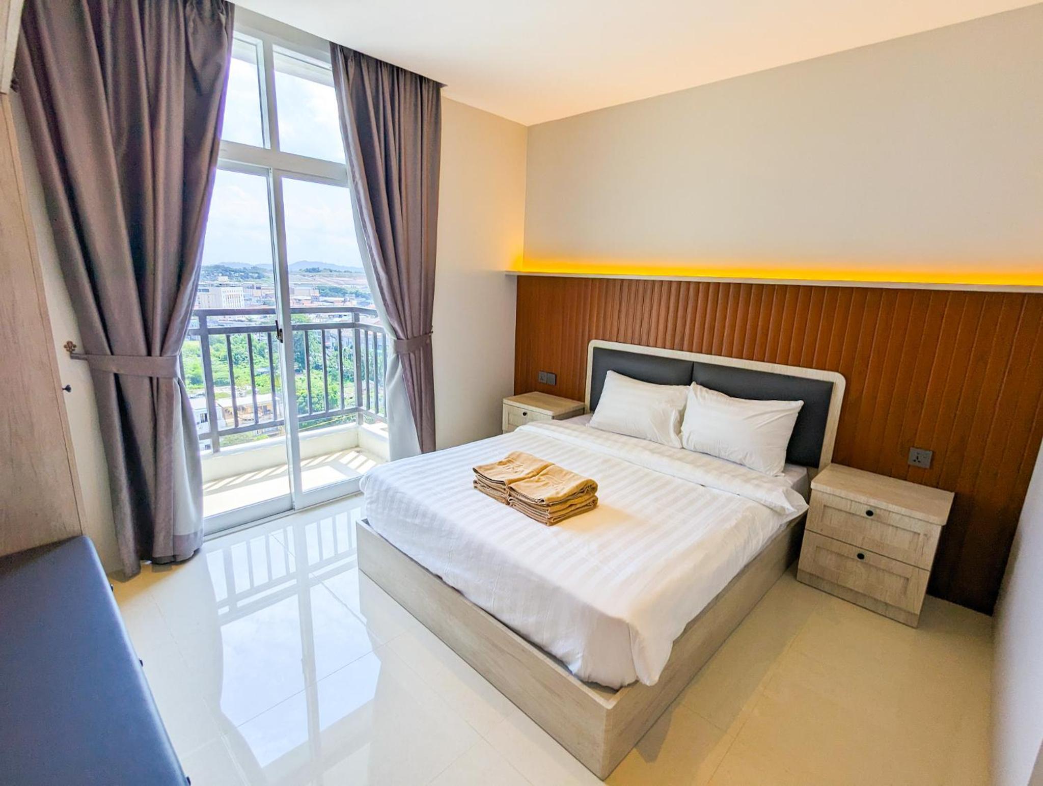 Studio Apartment - Photo 1