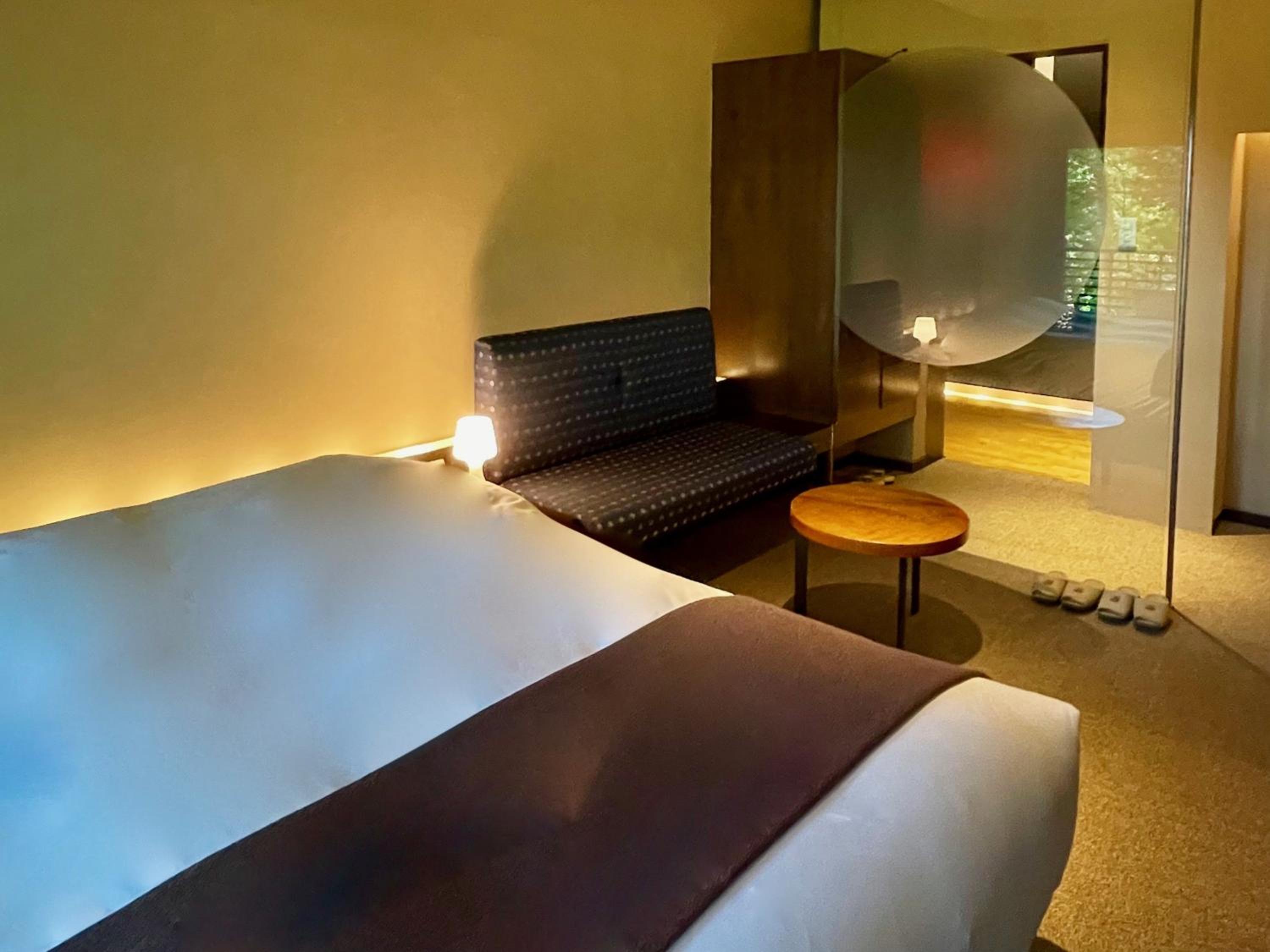 Double Room with Hot Tub - Non-Smoking photo 1