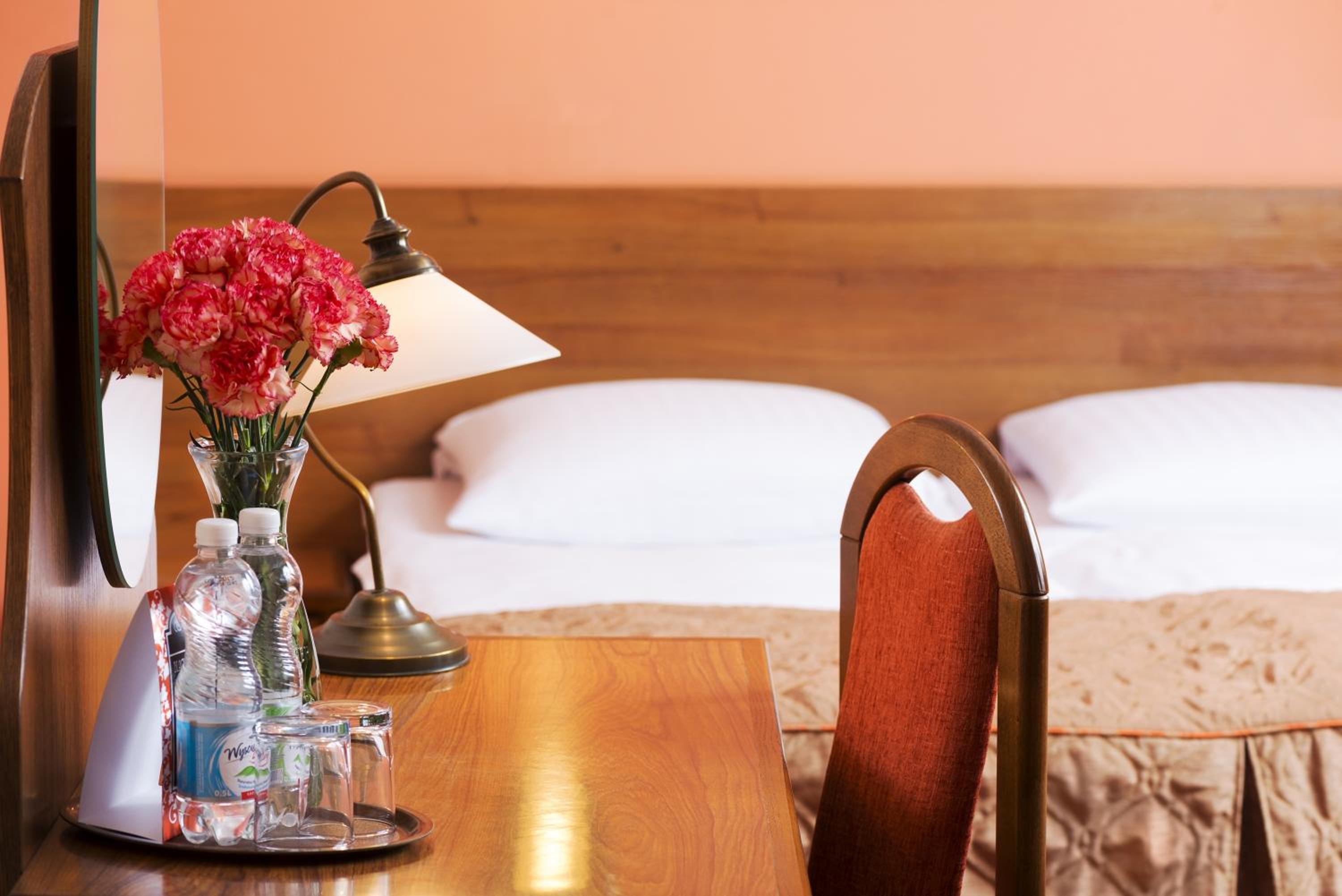 Double or Twin Room - Photo 9