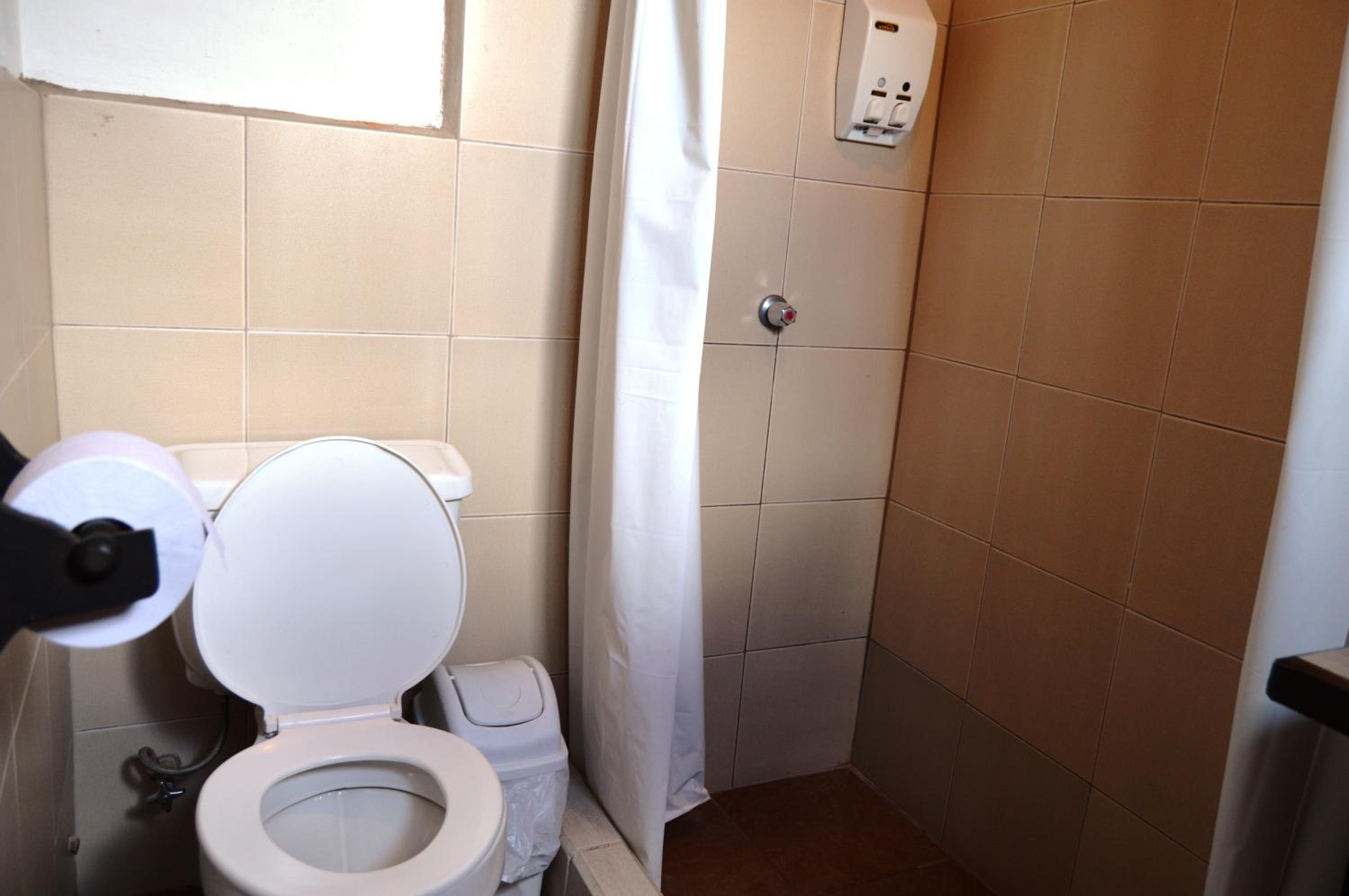 Deluxe Double Room with Shower photo 3