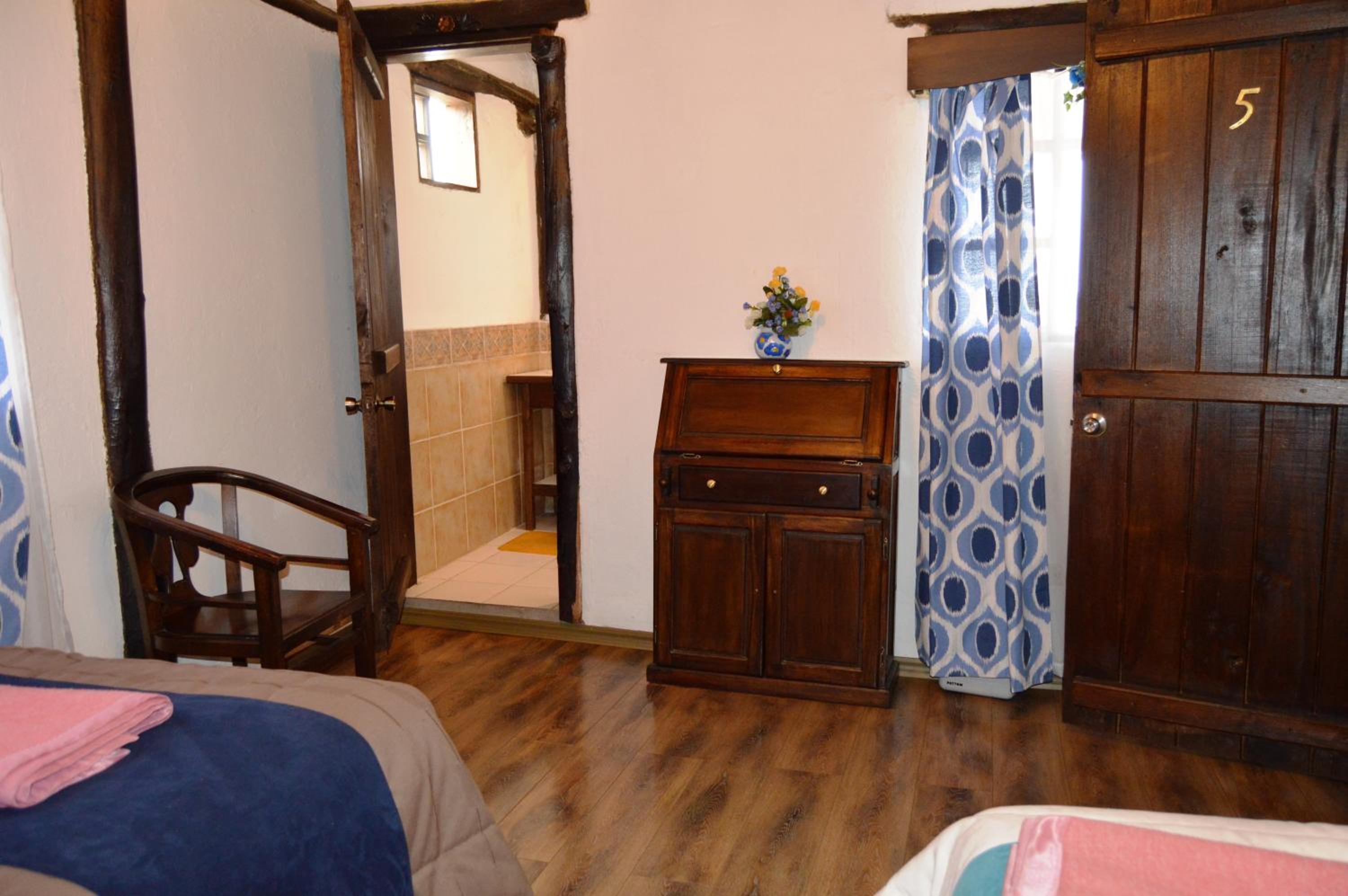 Triple Room with Private Bathroom photo 3