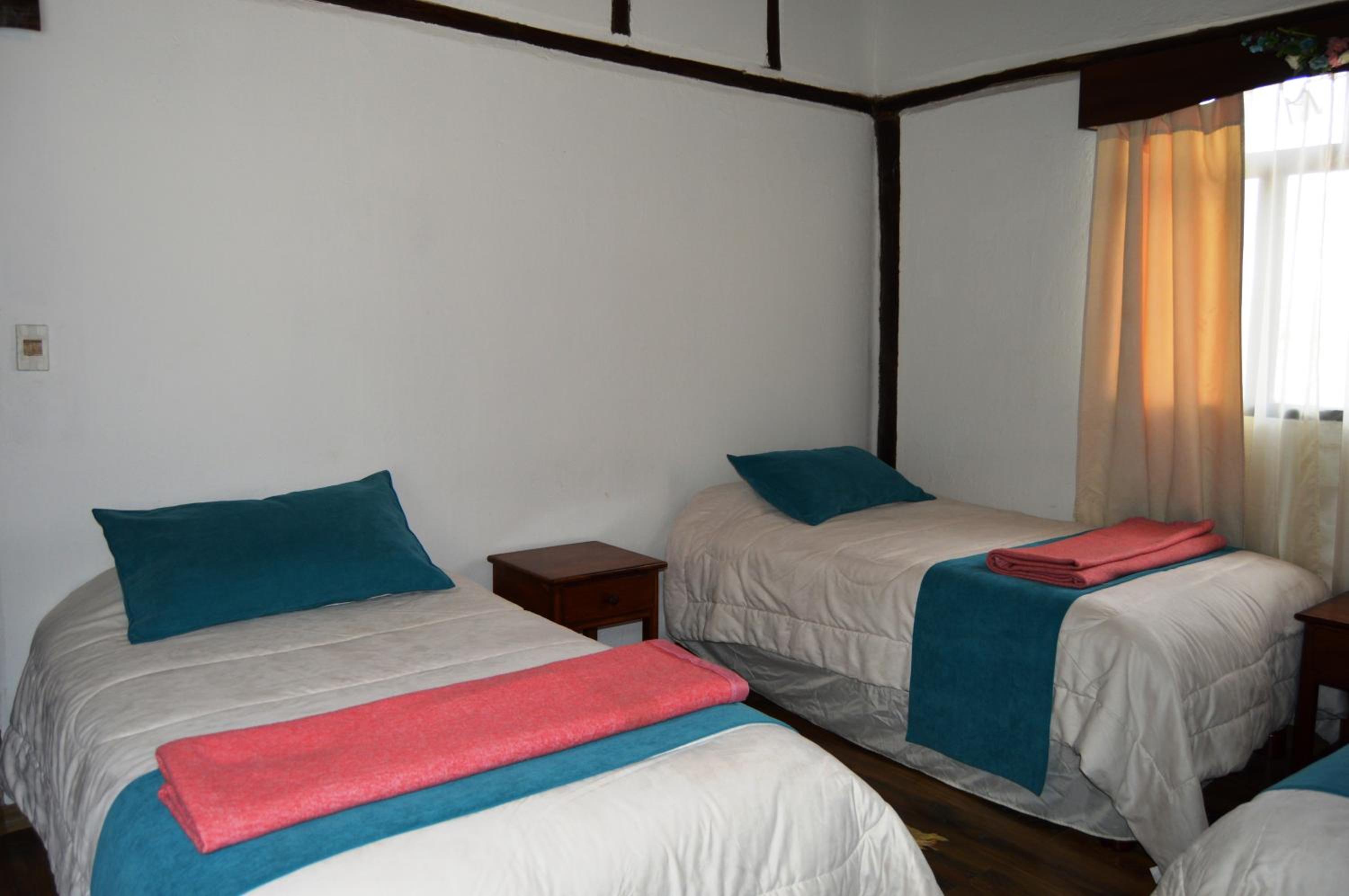 Quadruple Room with Private Bathroom photo 2