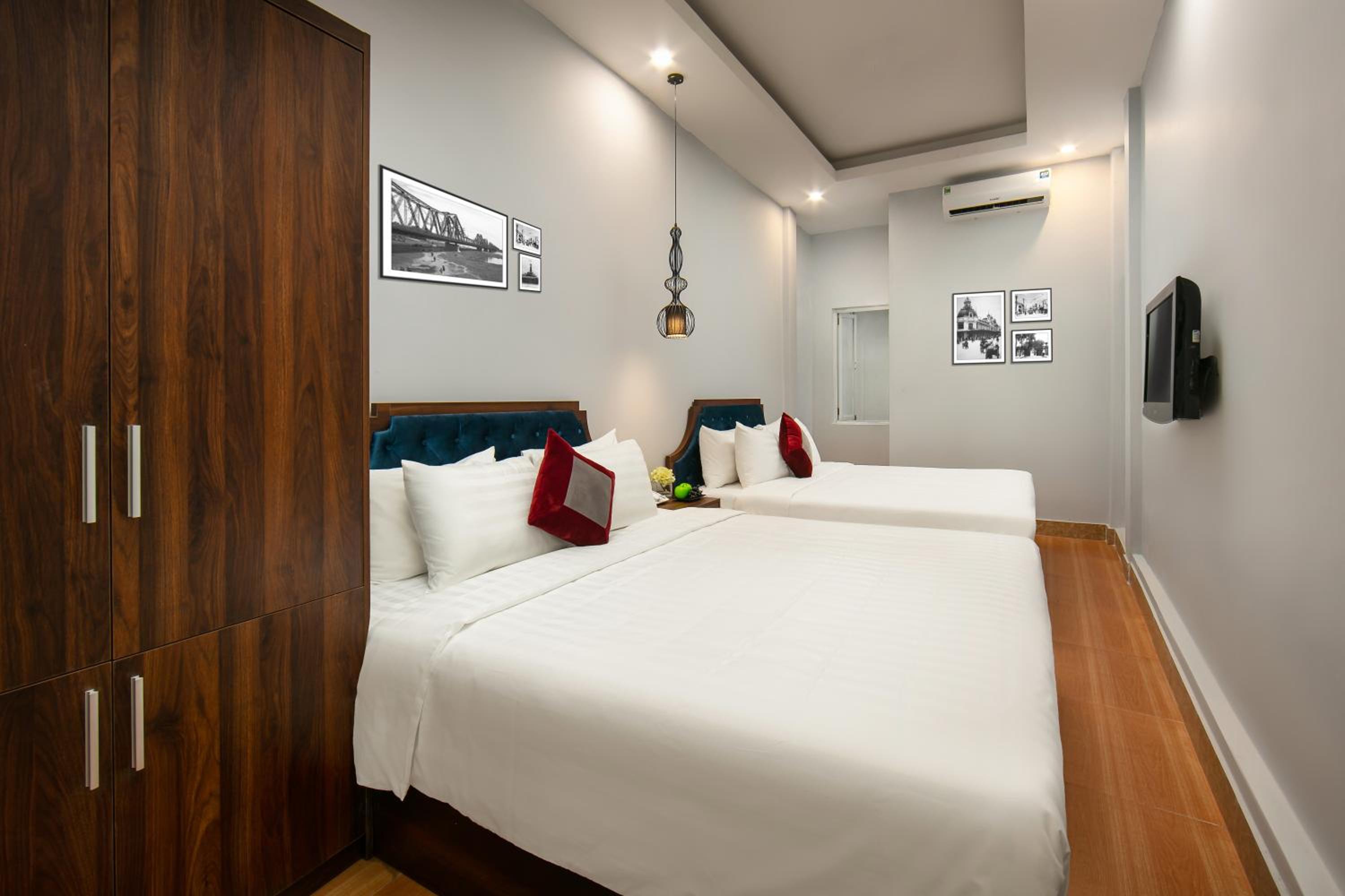 Deluxe Family Room