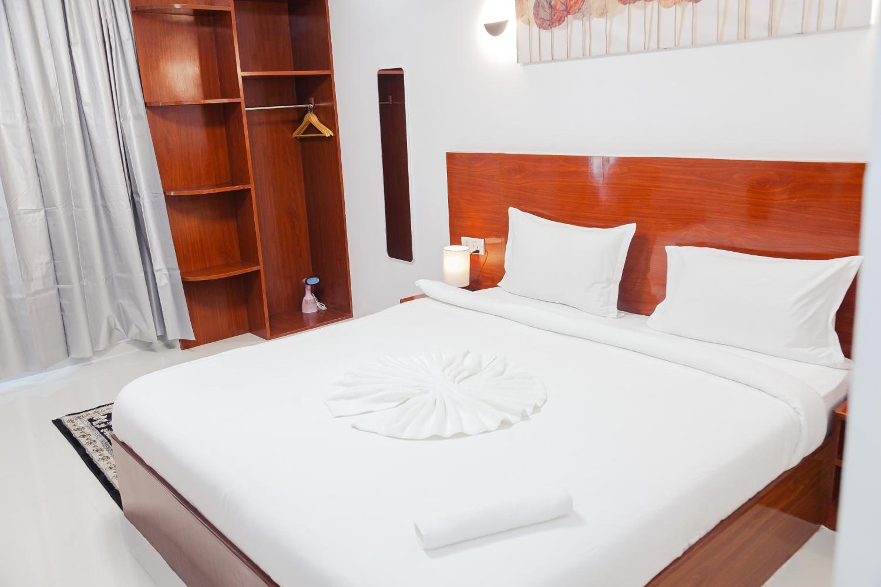 Standard Double Room - Photo 18