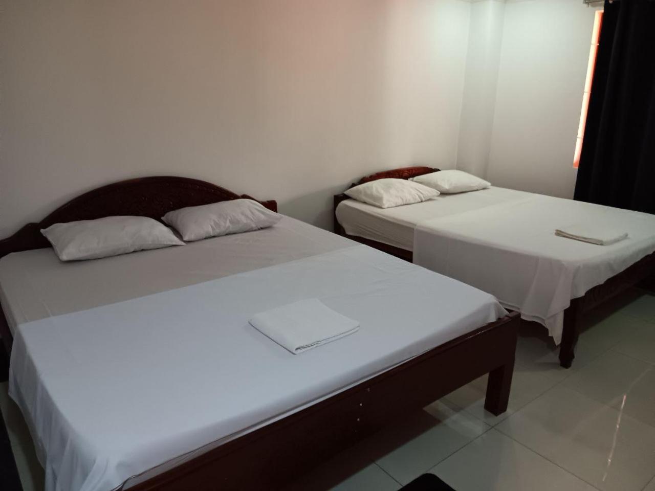 Twin Room with City View - Photo 18