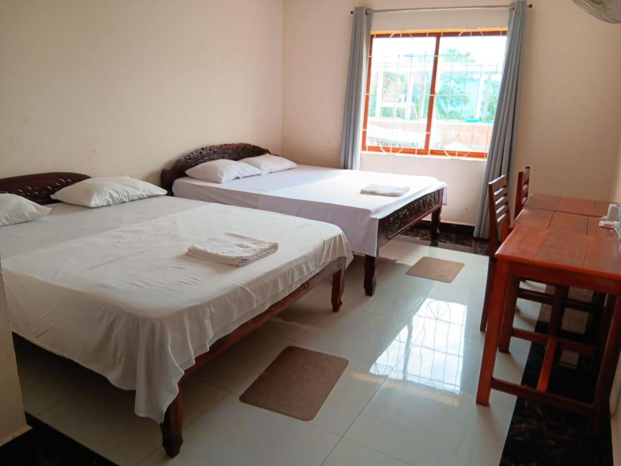 Twin Room with City View - Photo 16