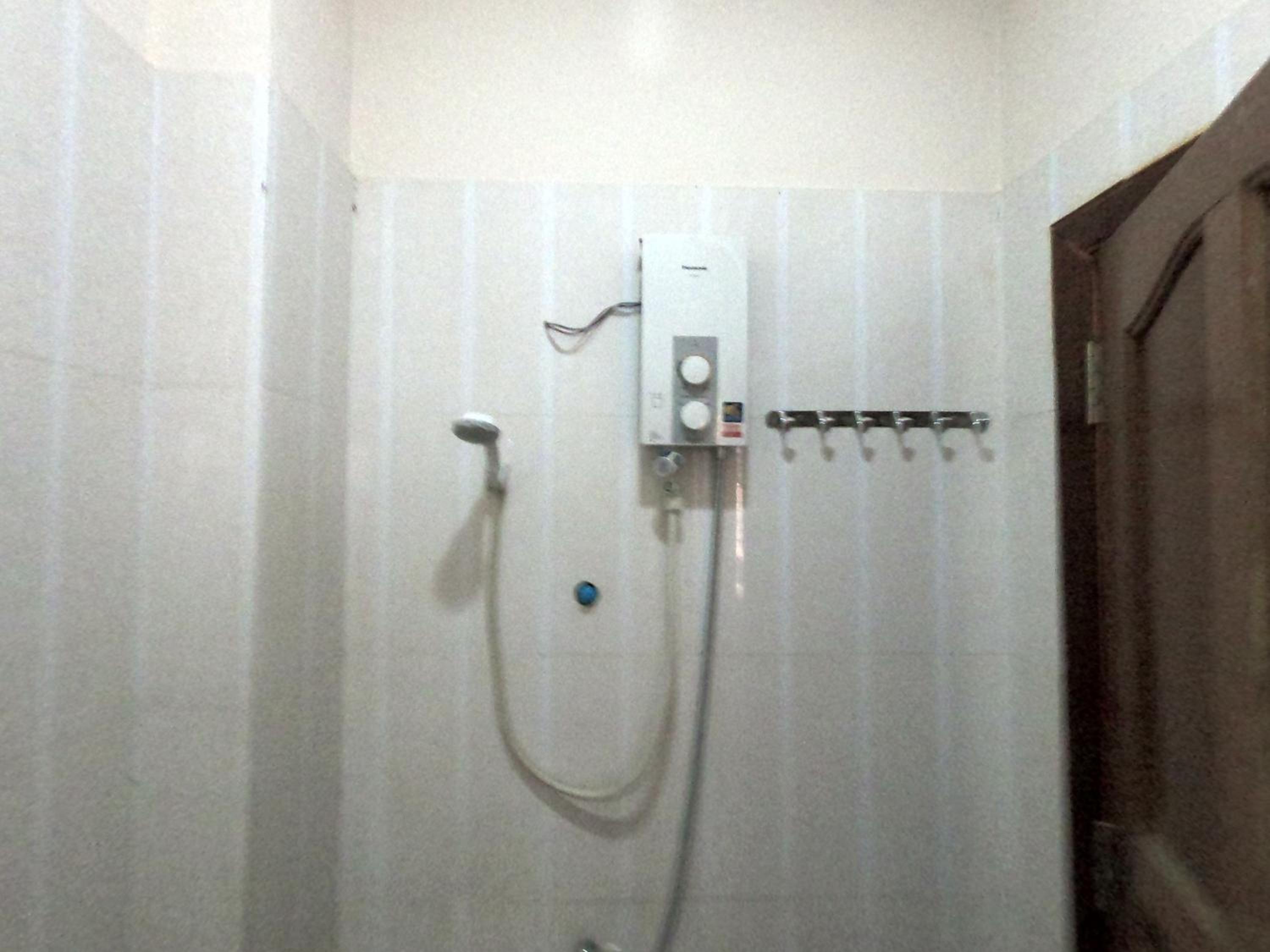 Double Room - Photo 8