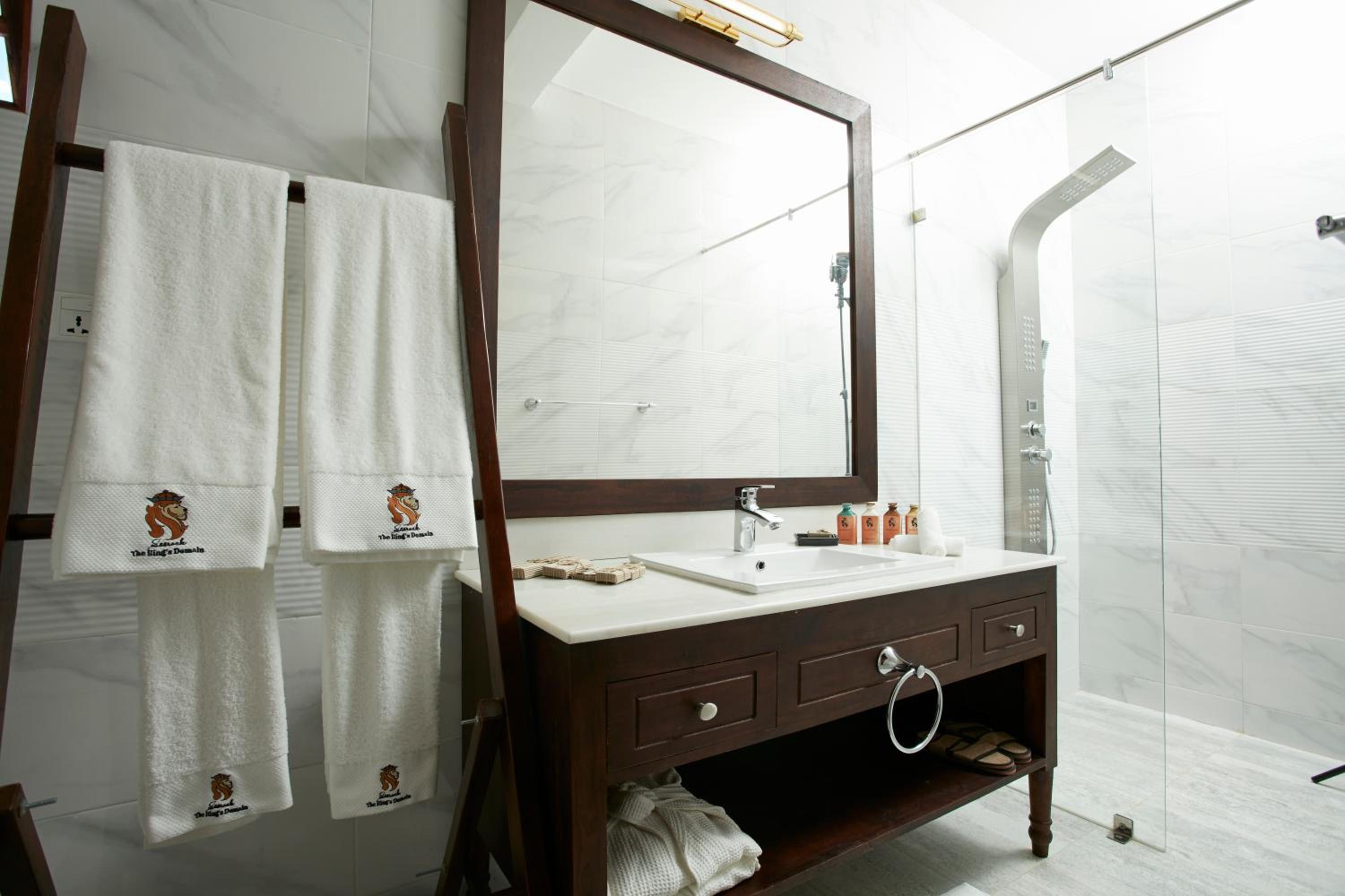 Premium Deluxe Room with Plunge Pool