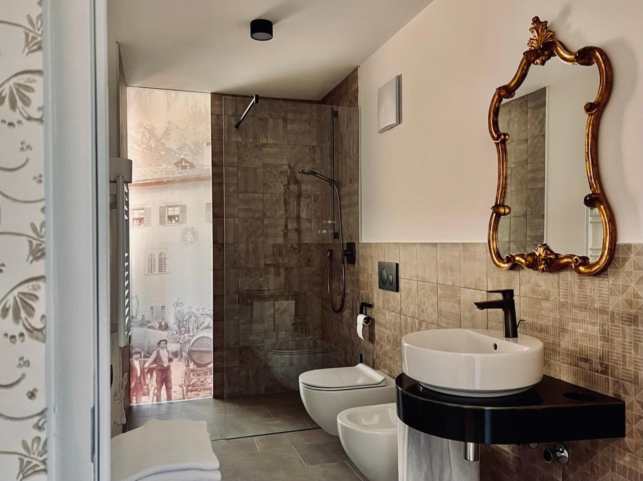 Double Room with Private Bathroom photo 2