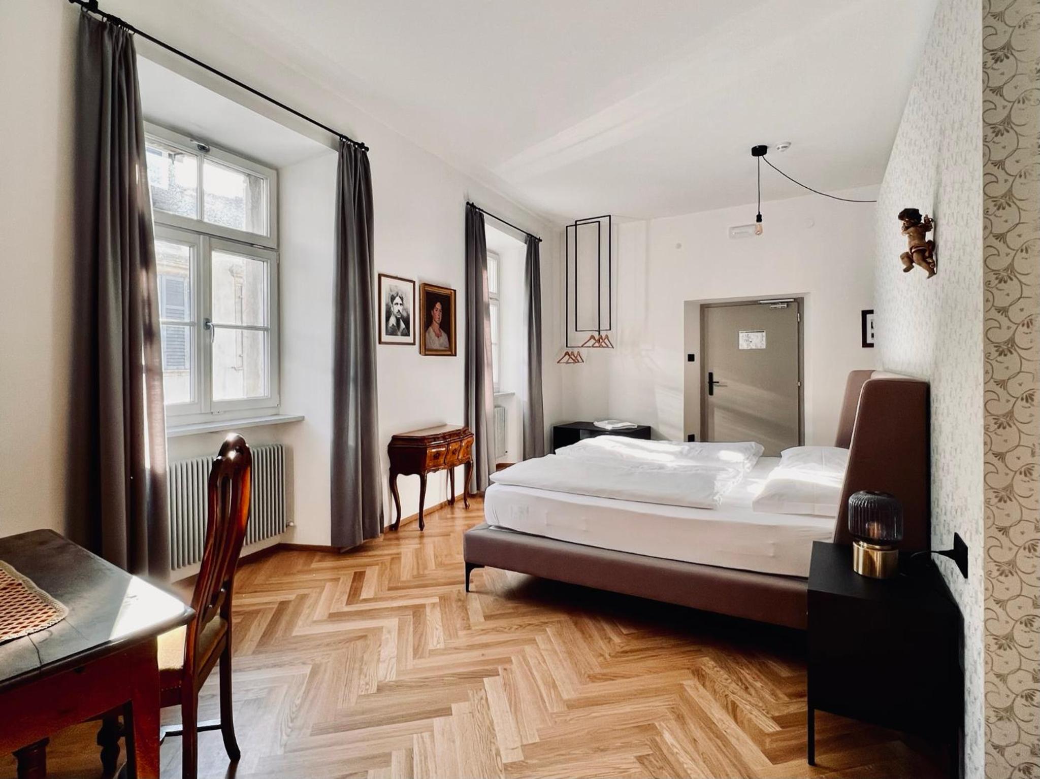 Double Room with Private Bathroom photo 2