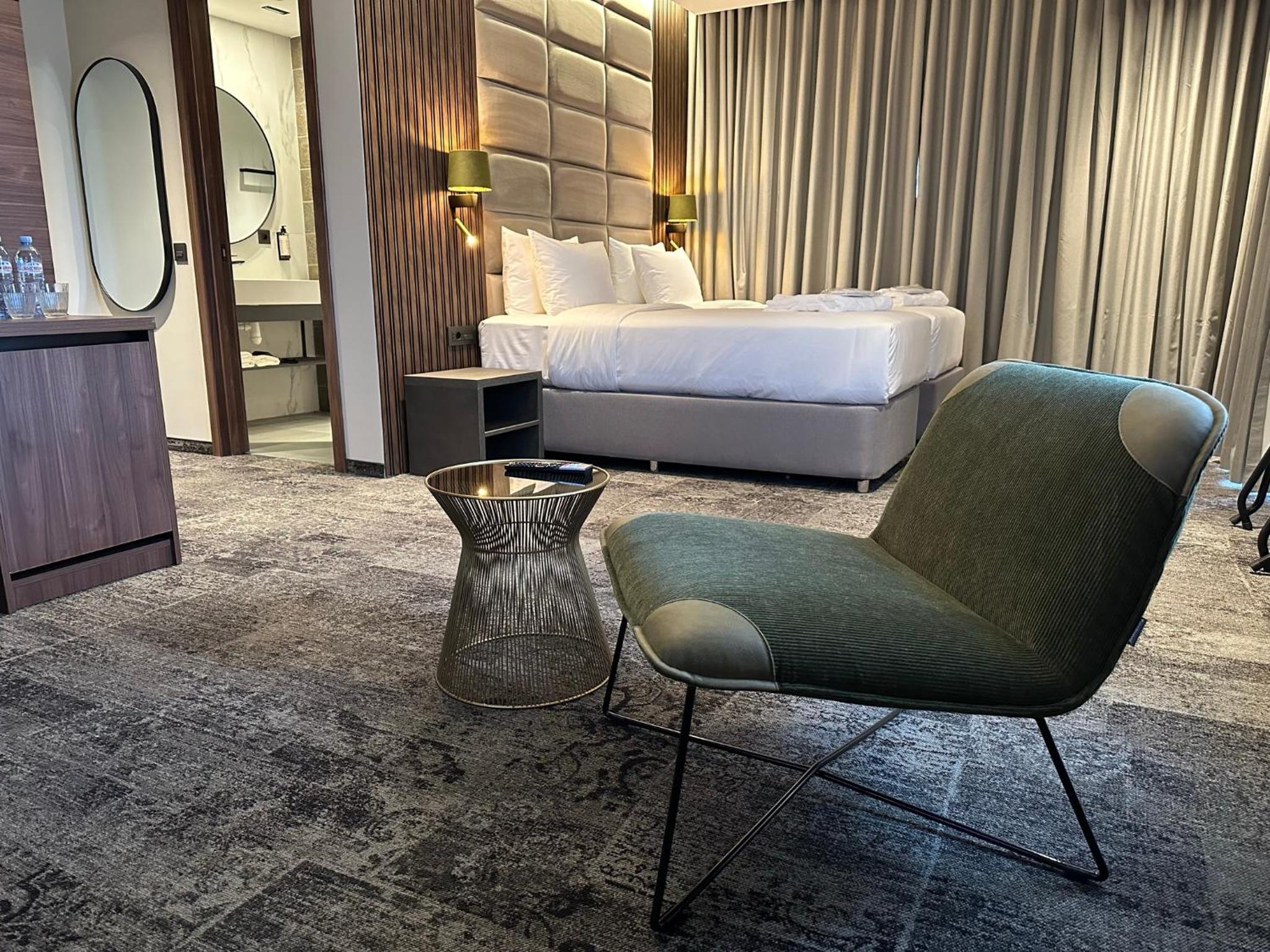 Executive Suite photo 1