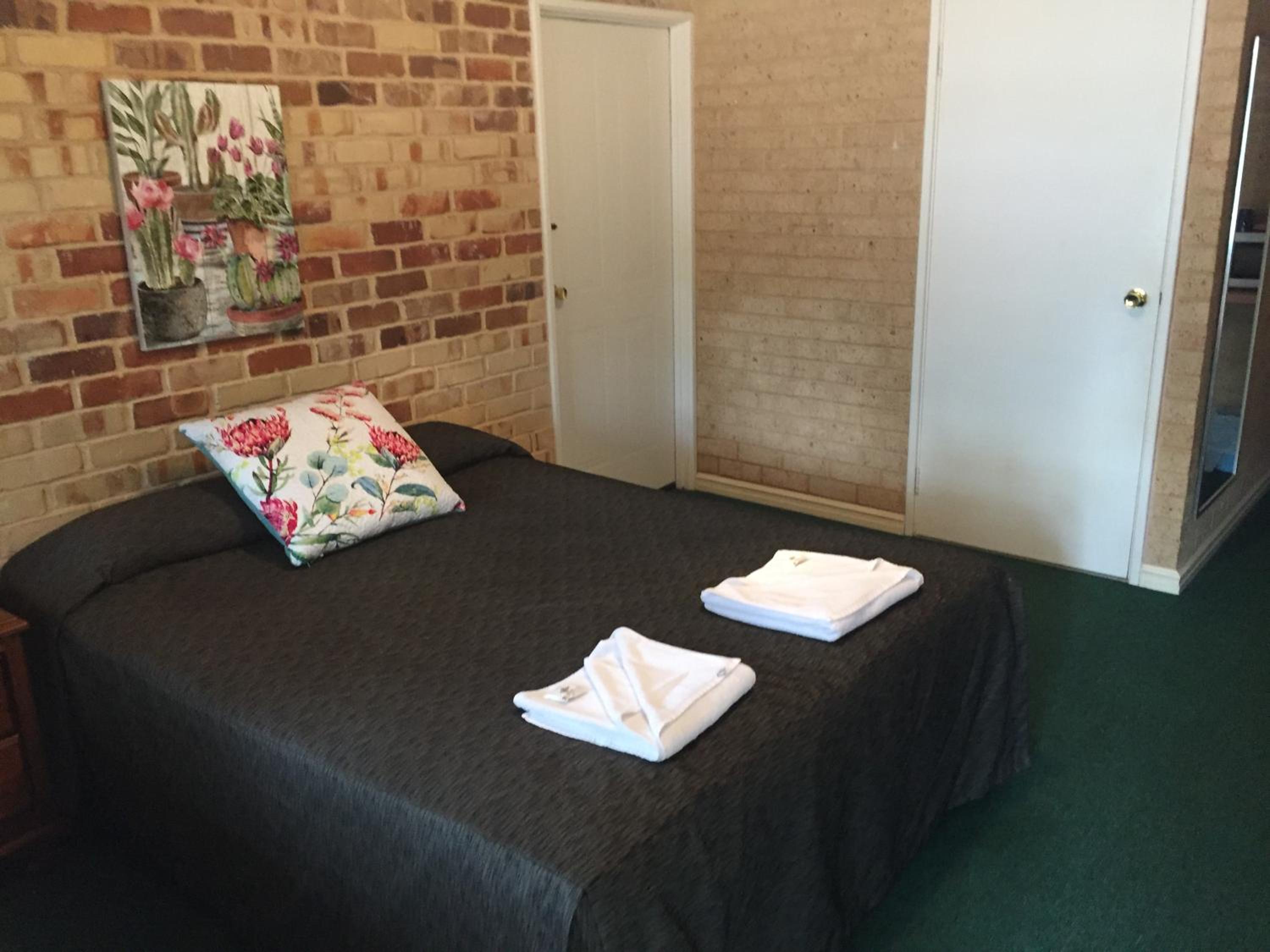 Bush Retreat Overnight Unit - No Pet Friendly - Photo 1