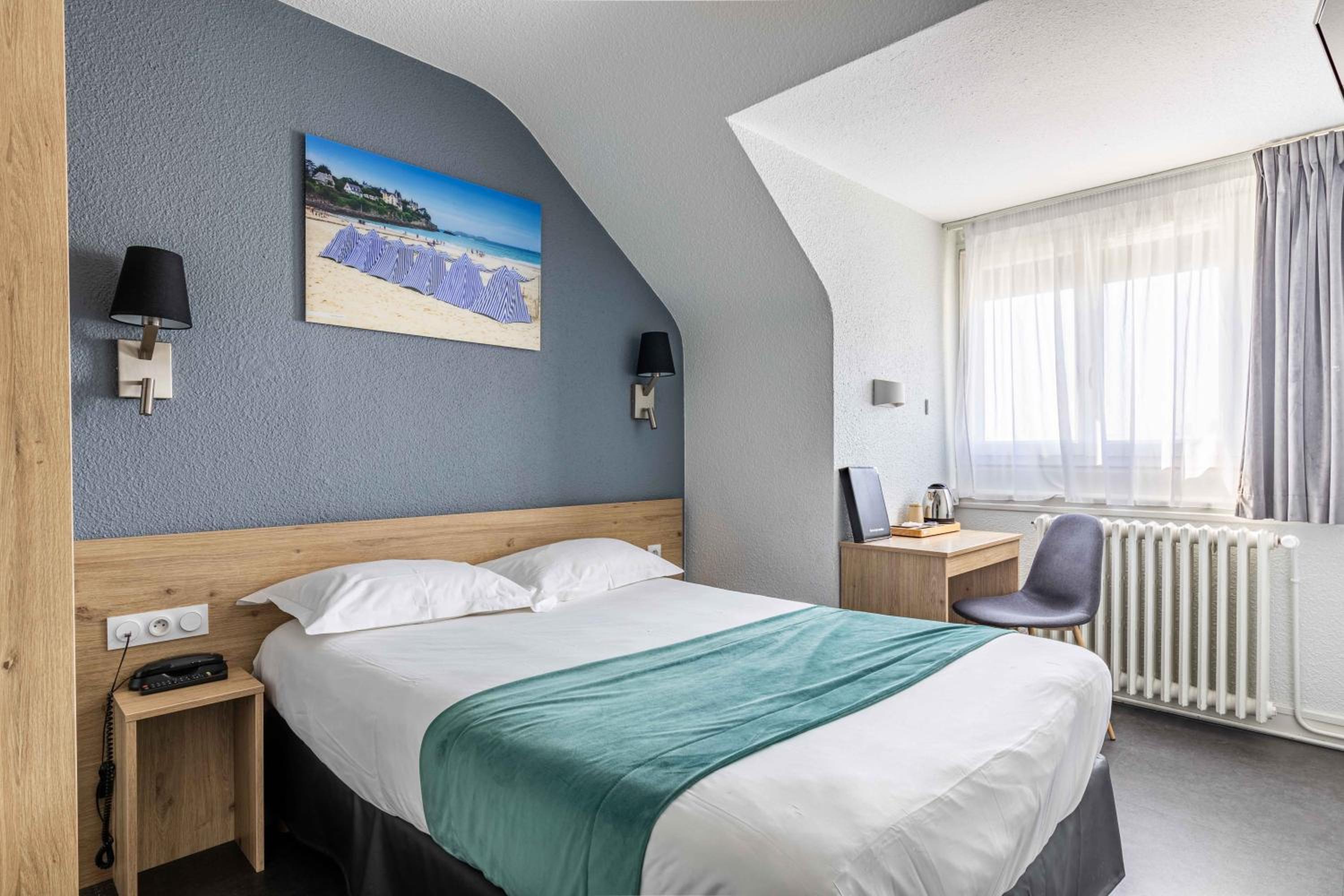 Standard Double Room - Photo 6