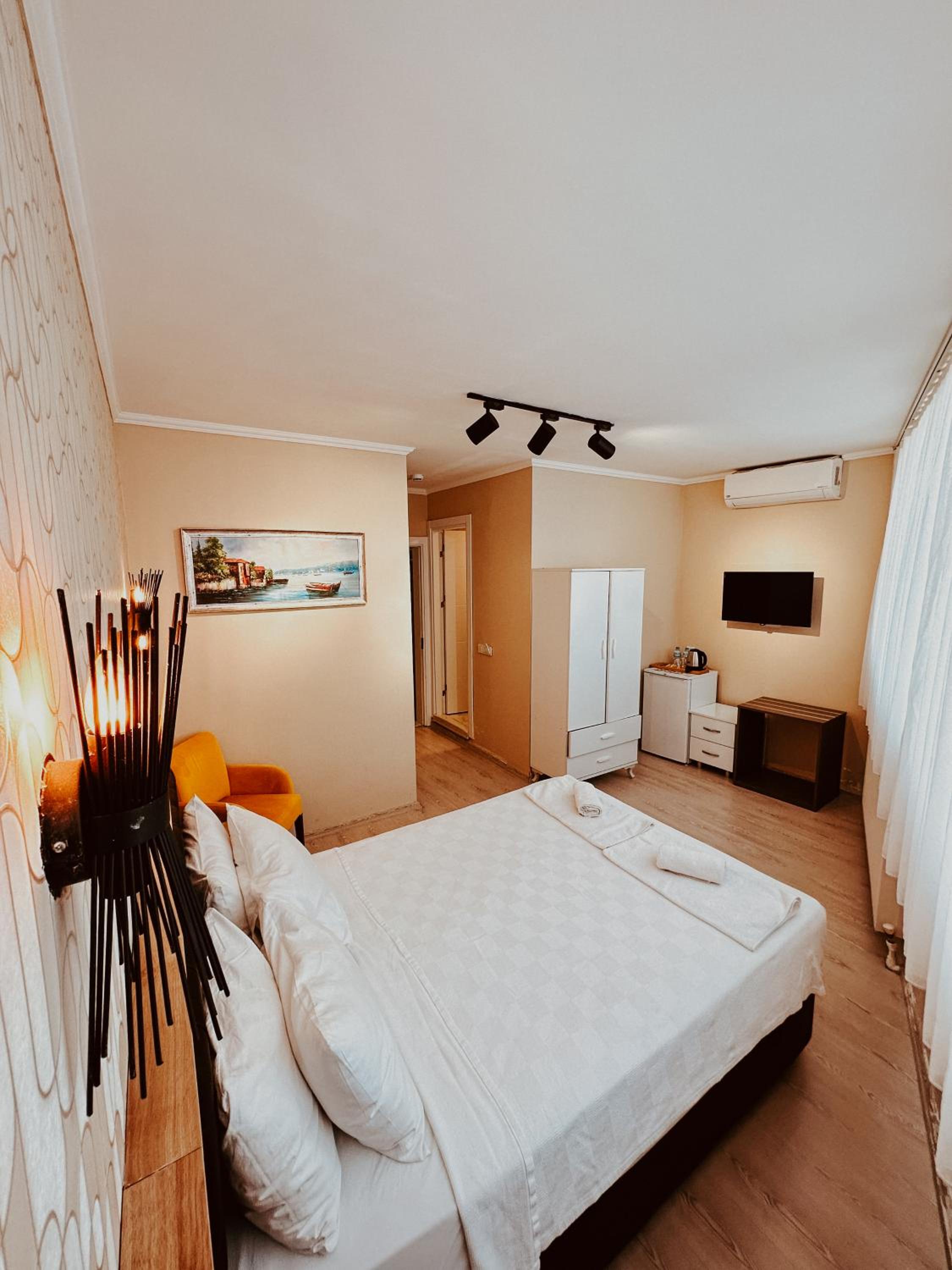 Standard Double Room photo 2