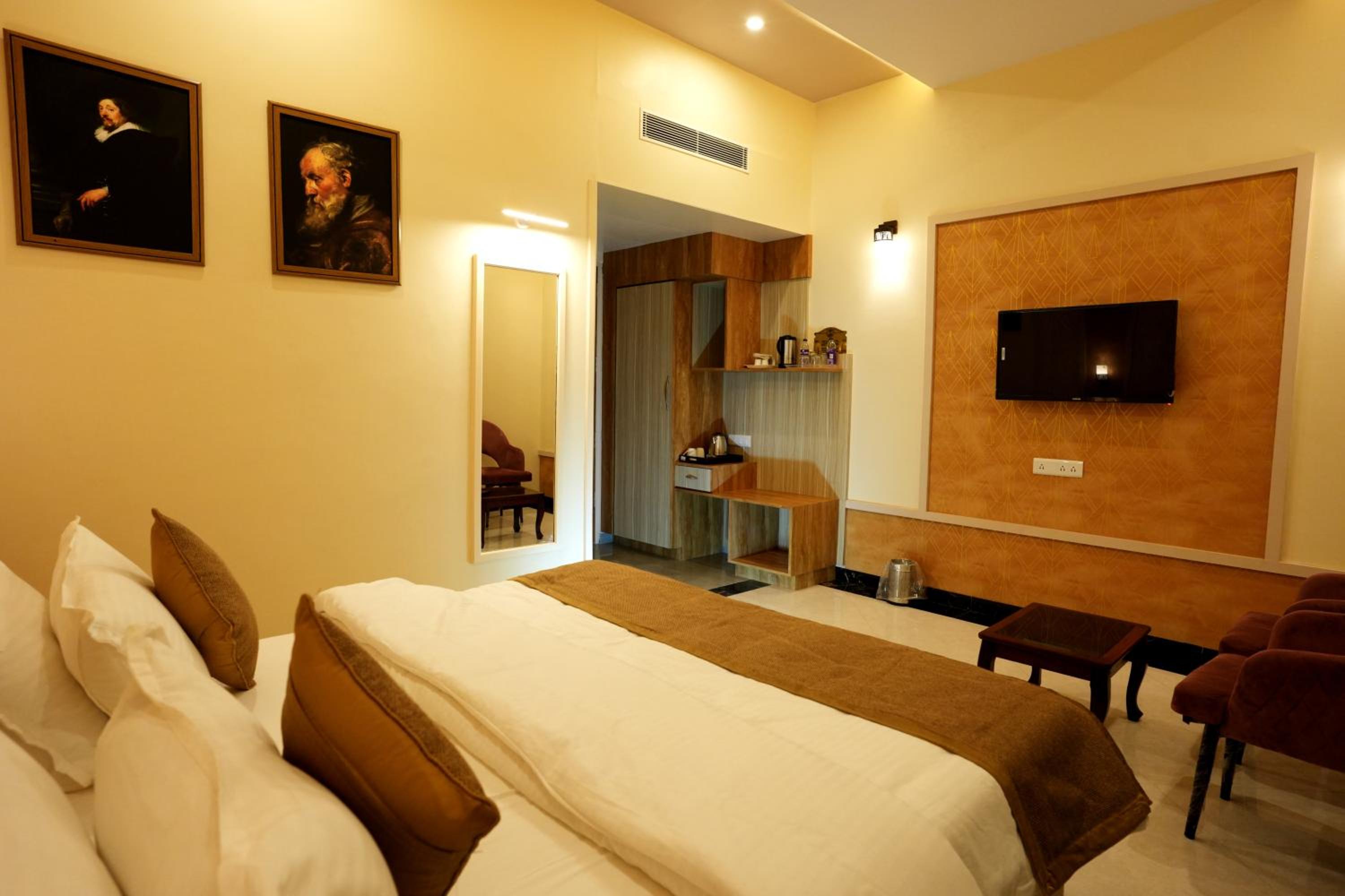 Deluxe Double Room
