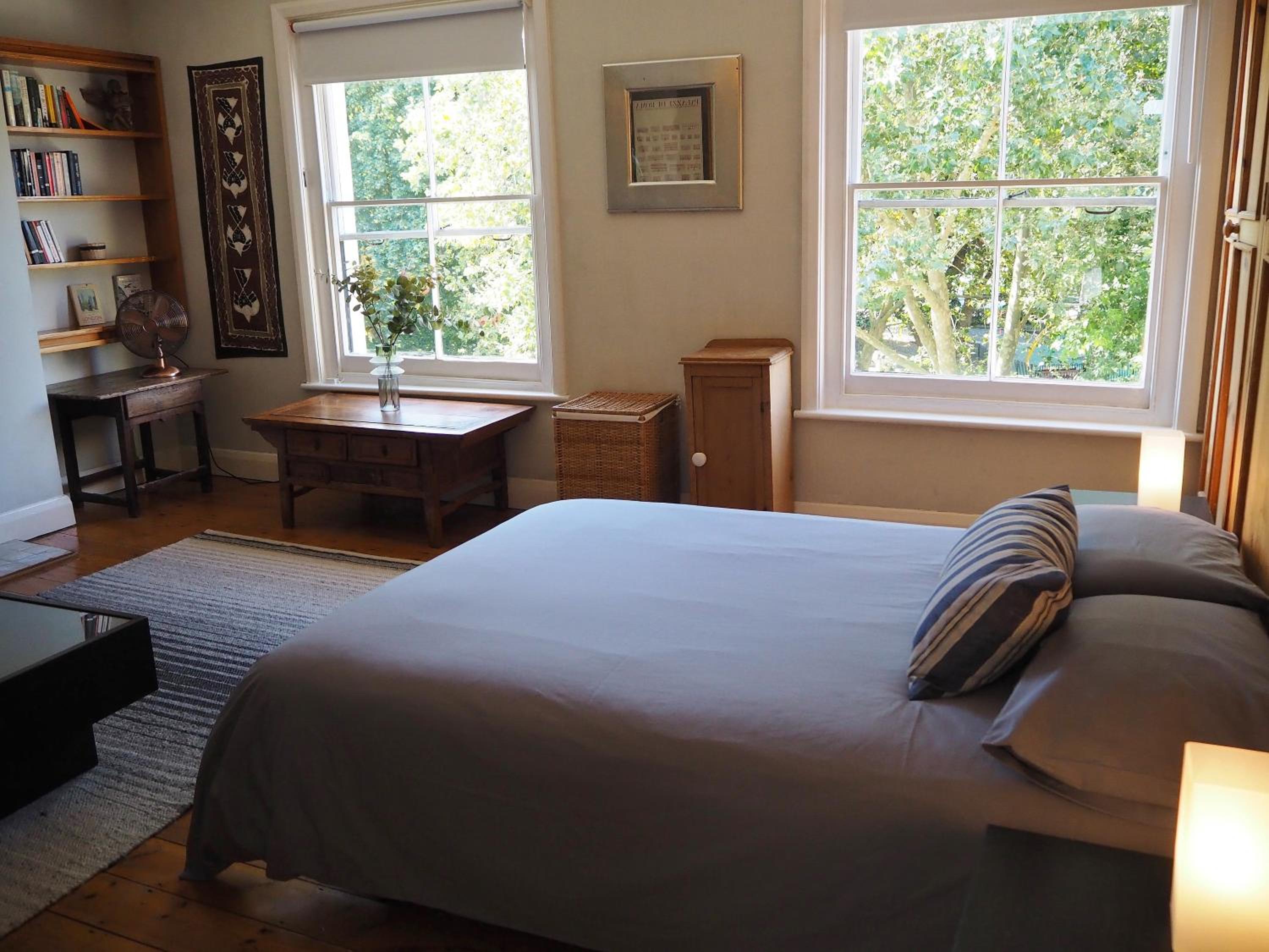 Three-Bedroom House photo 2
