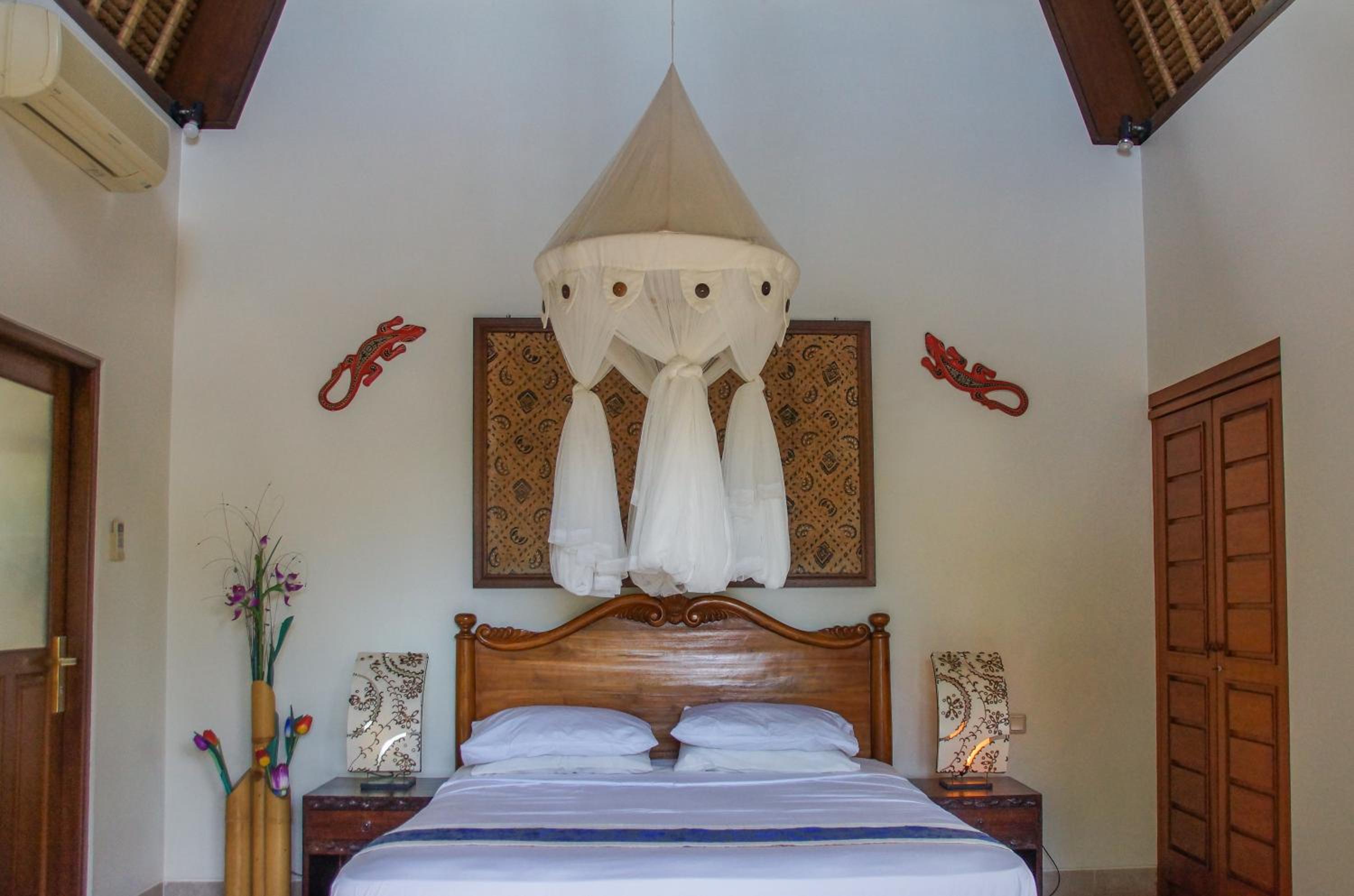 One-Bedroom Villa with Pool