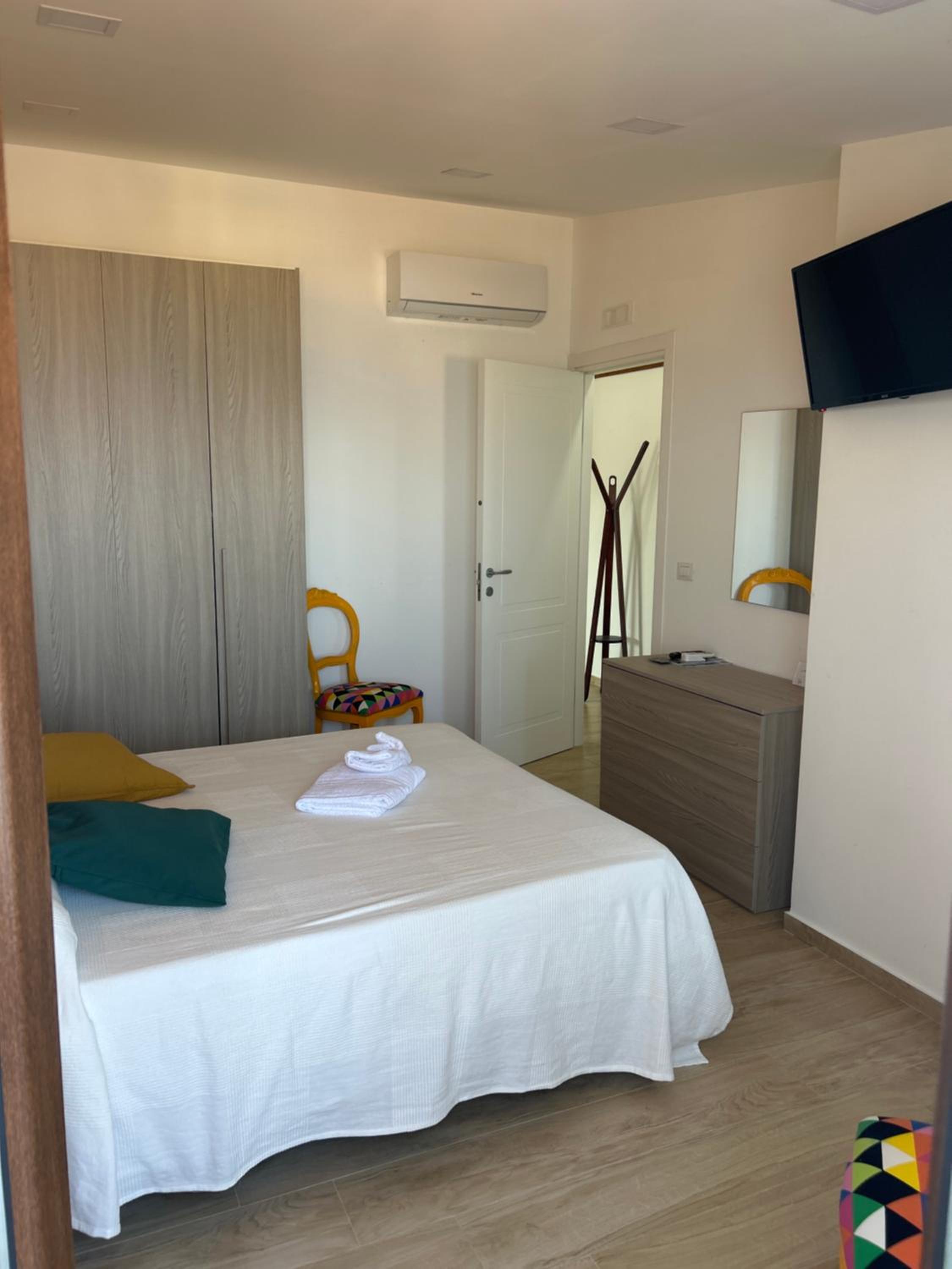 Double Room with Sea View - Photo 2