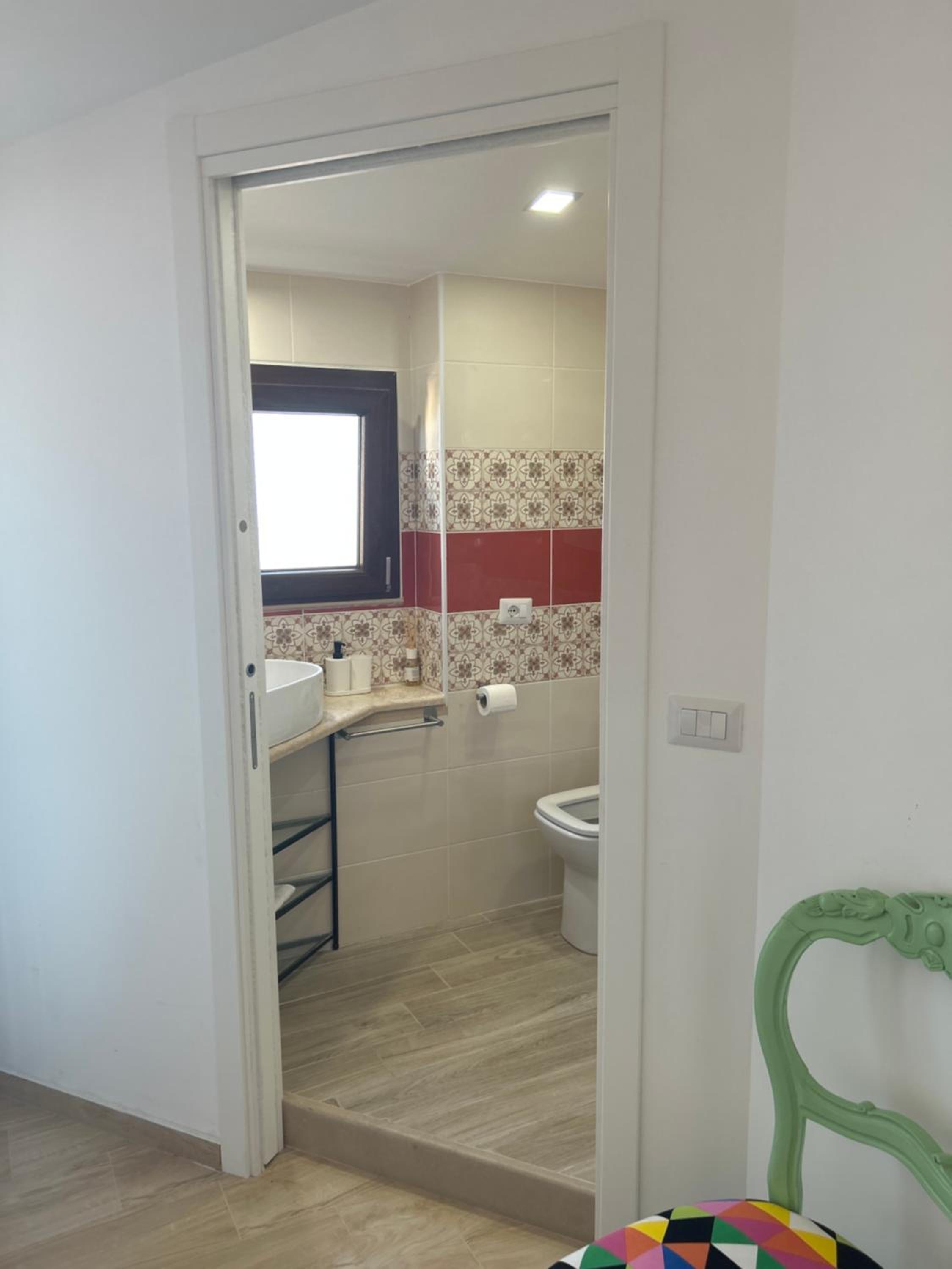 Double or Twin Room with Sea View - Photo 6