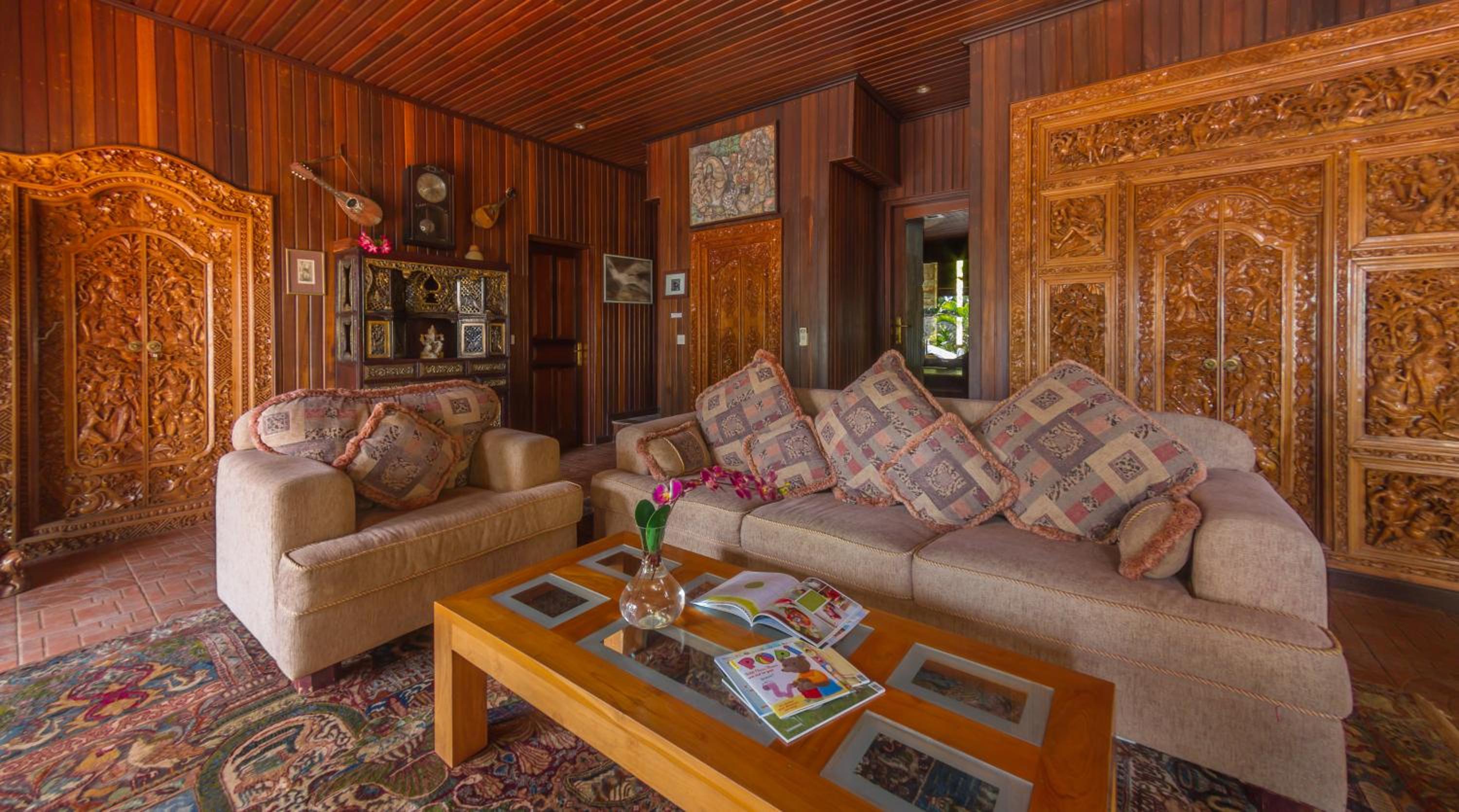 Villa - Beach Front with Private Pool