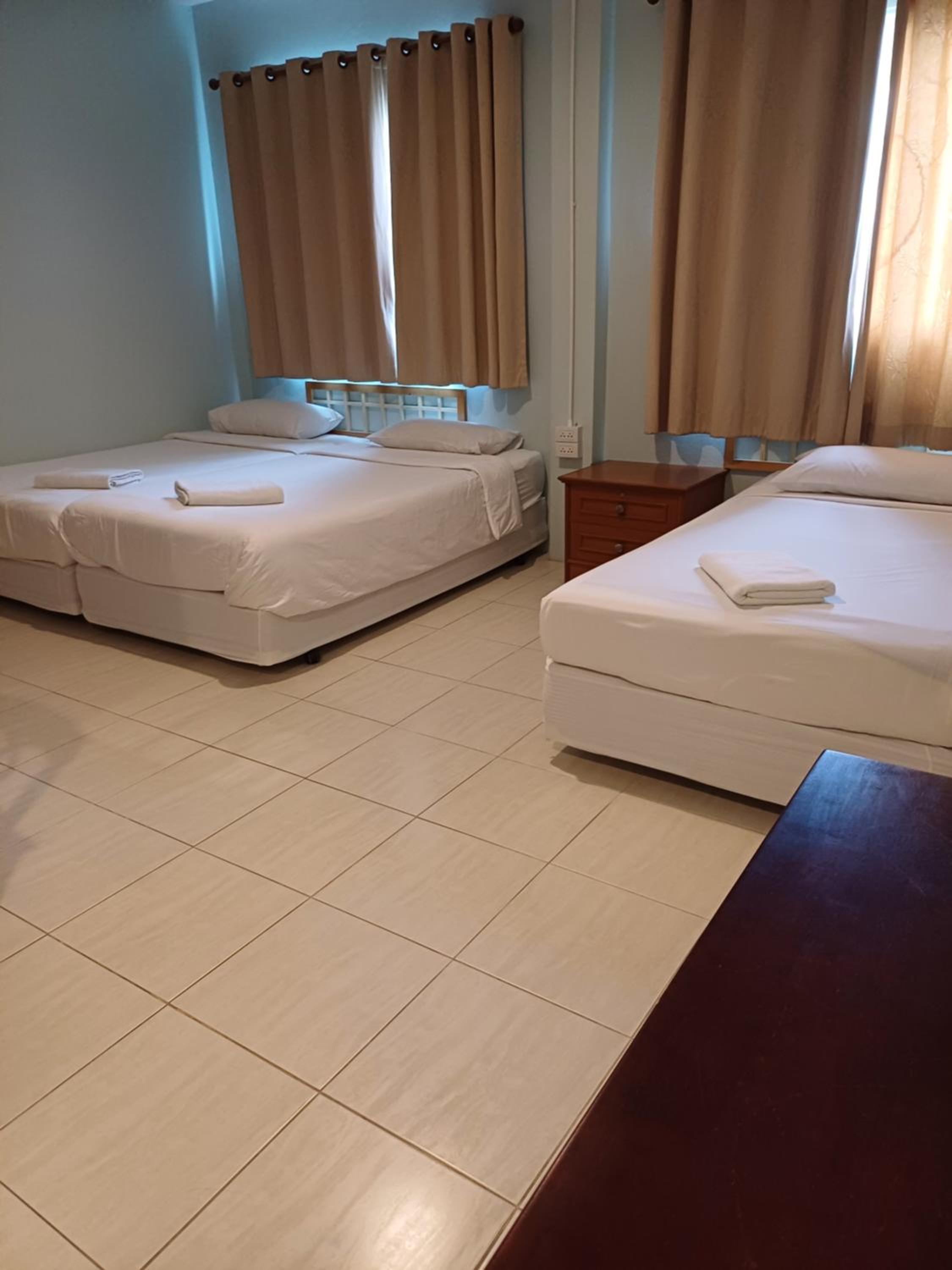 Classic Triple Room - Photo 2