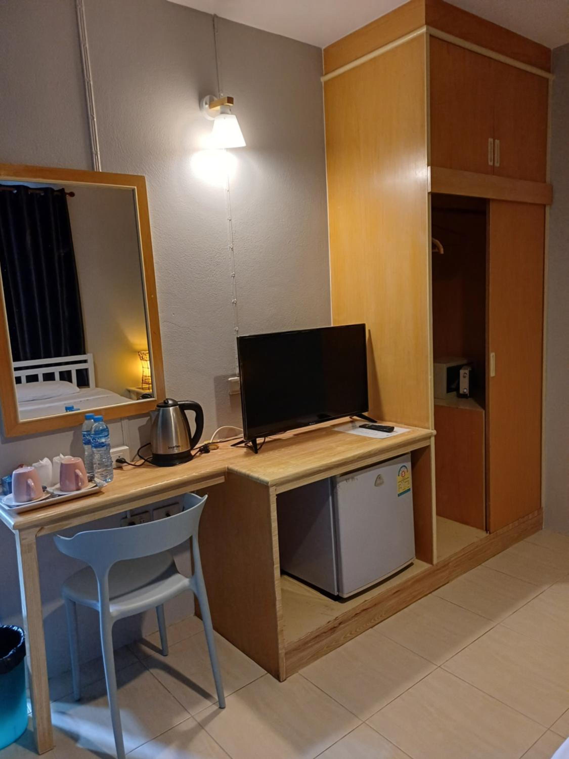Twin Room - Photo 2