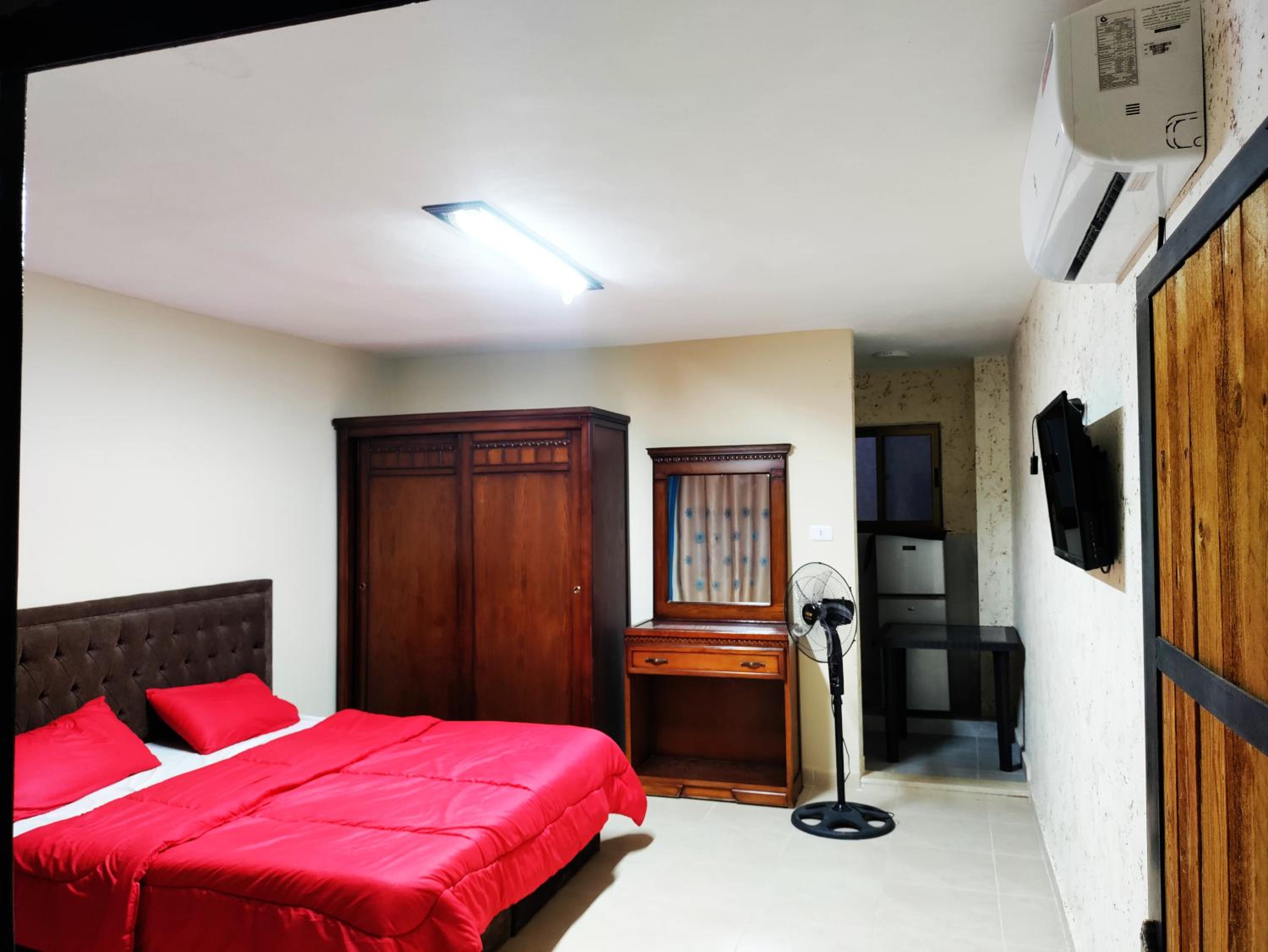 Large Double Room photo 2