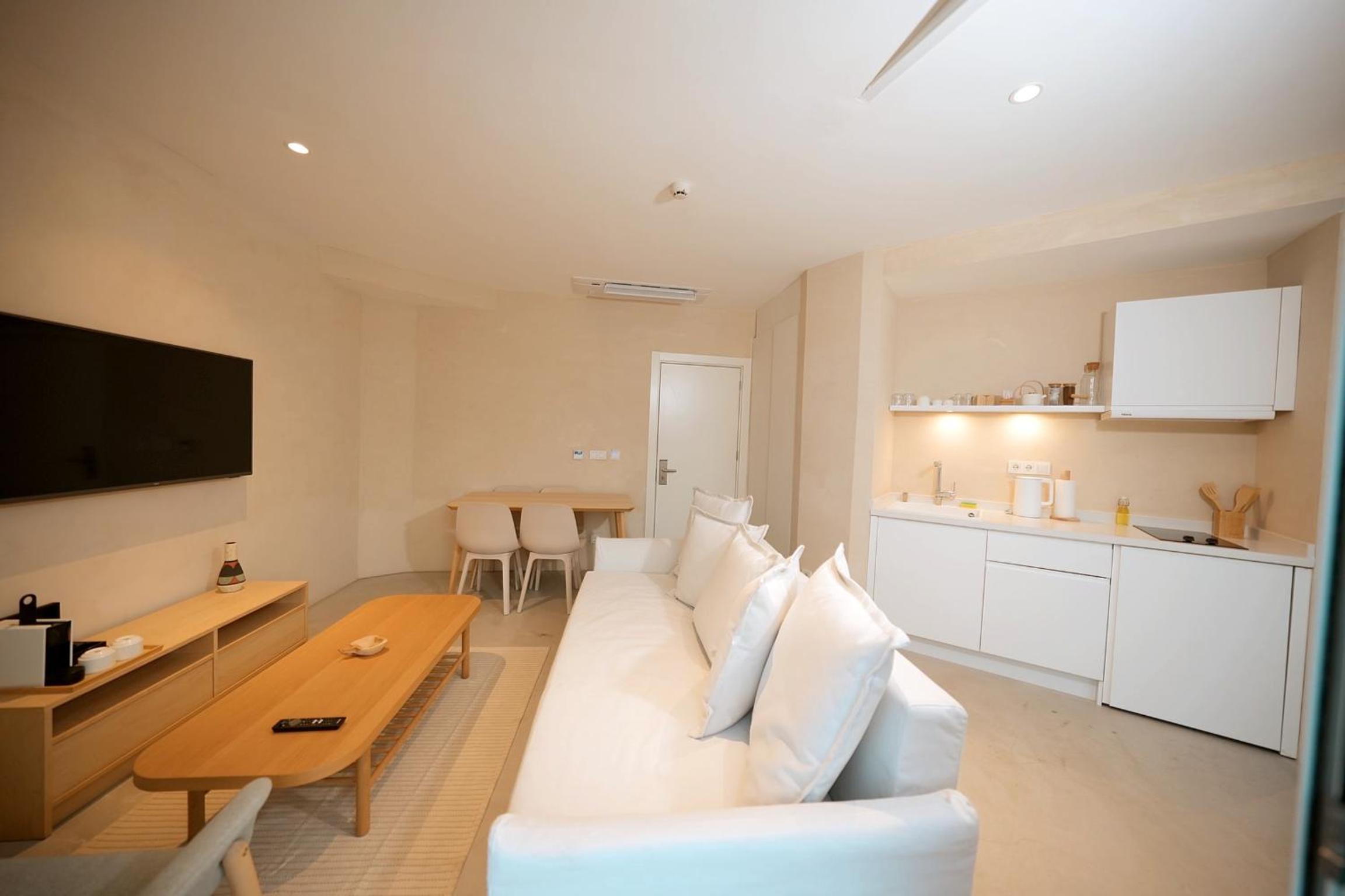 Superior Apartment - Photo 3
