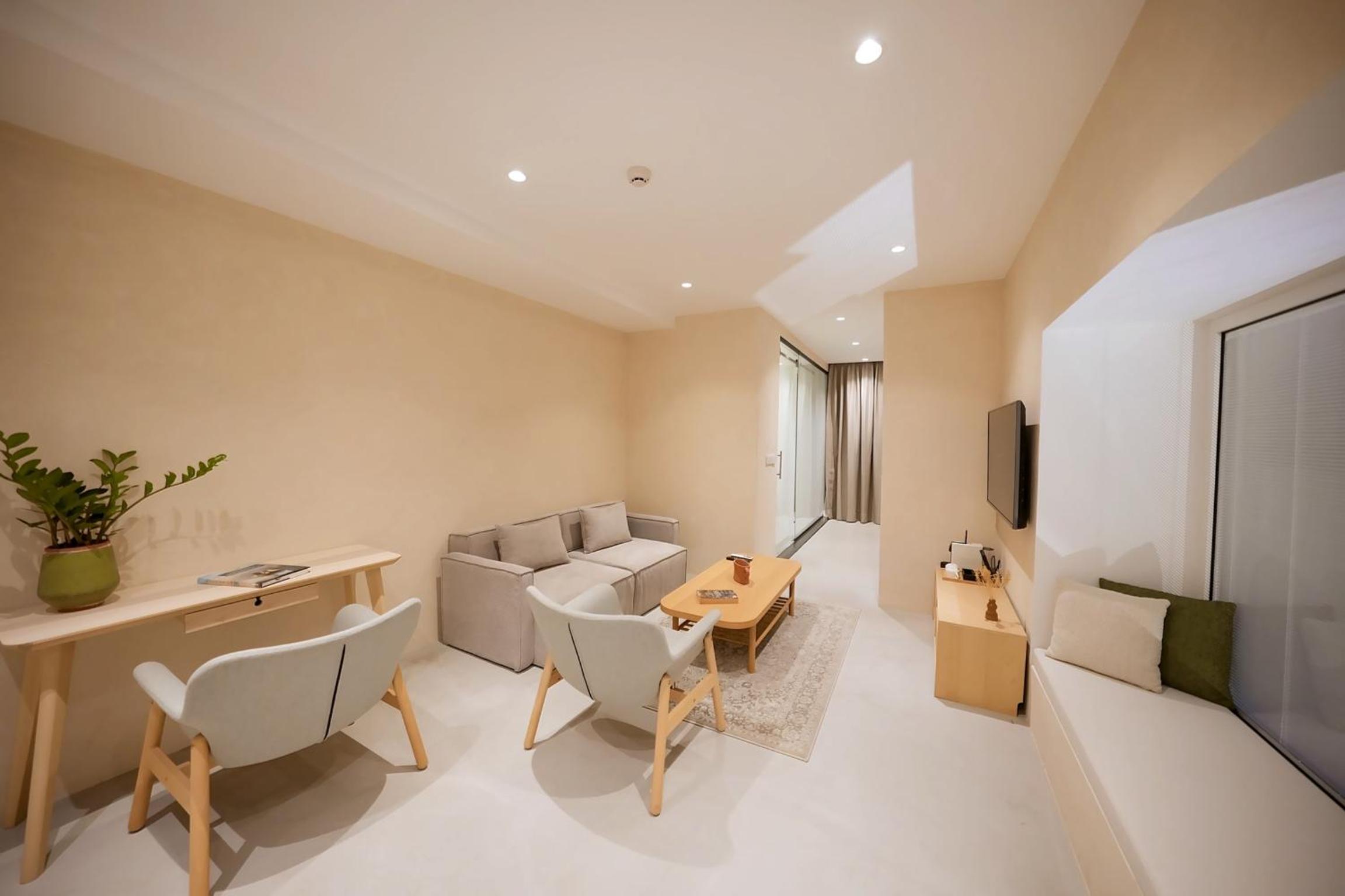 Penthouse Apartment - Photo 8