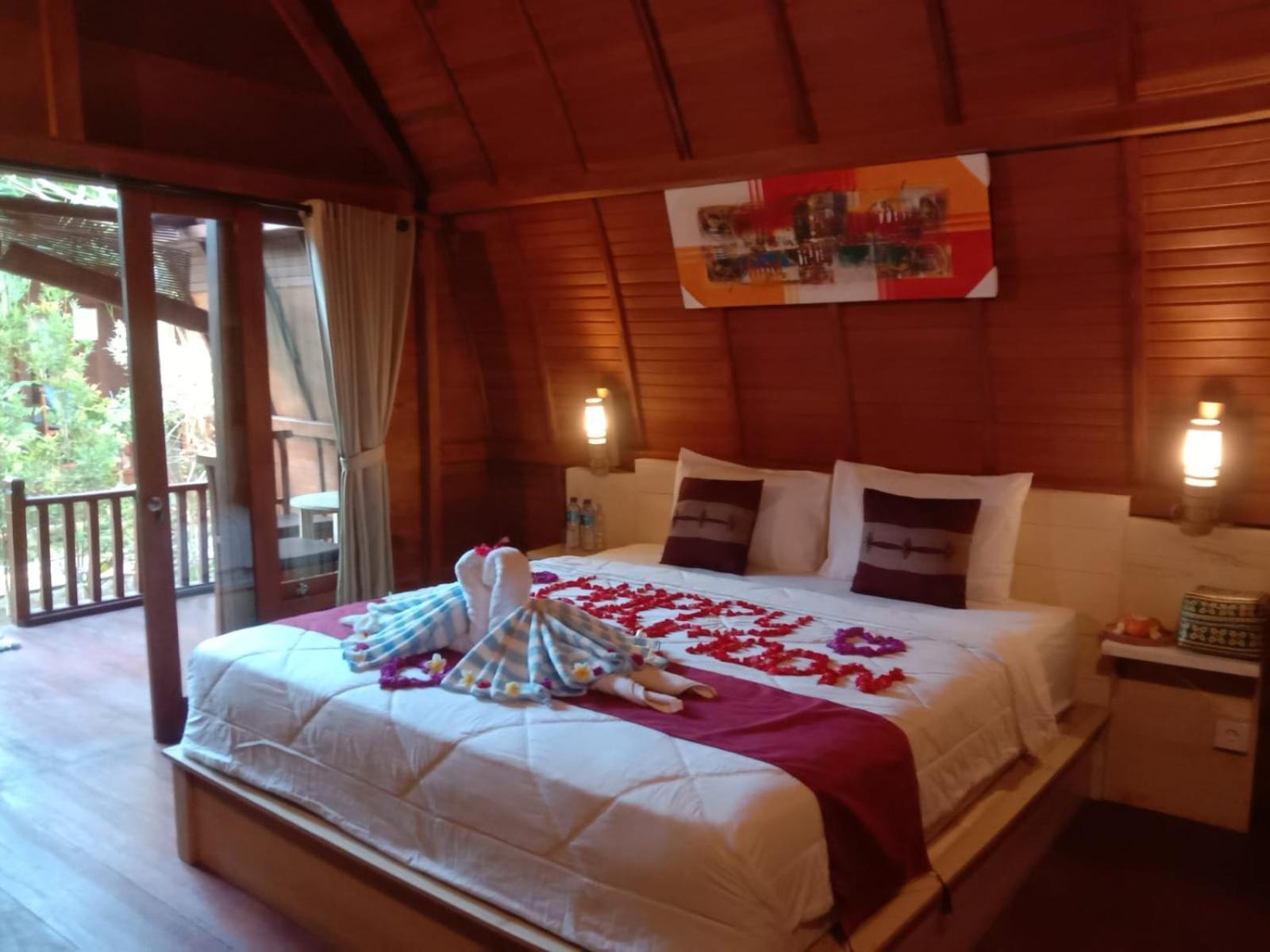 Deluxe Double Room - Photo 20