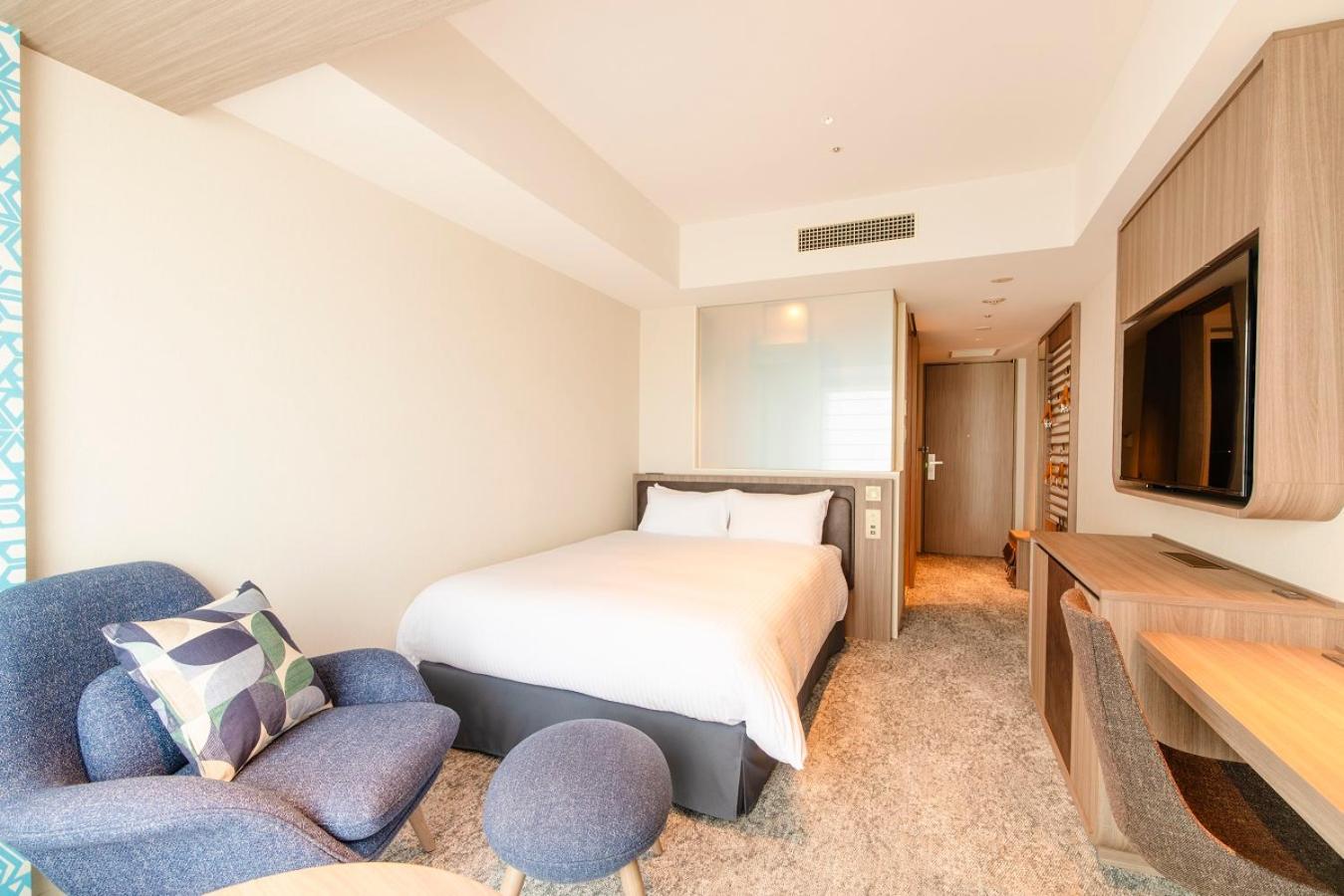 Double Room with Shower - Club Floor with Lounge Access - Non-Smoking - Photo 1