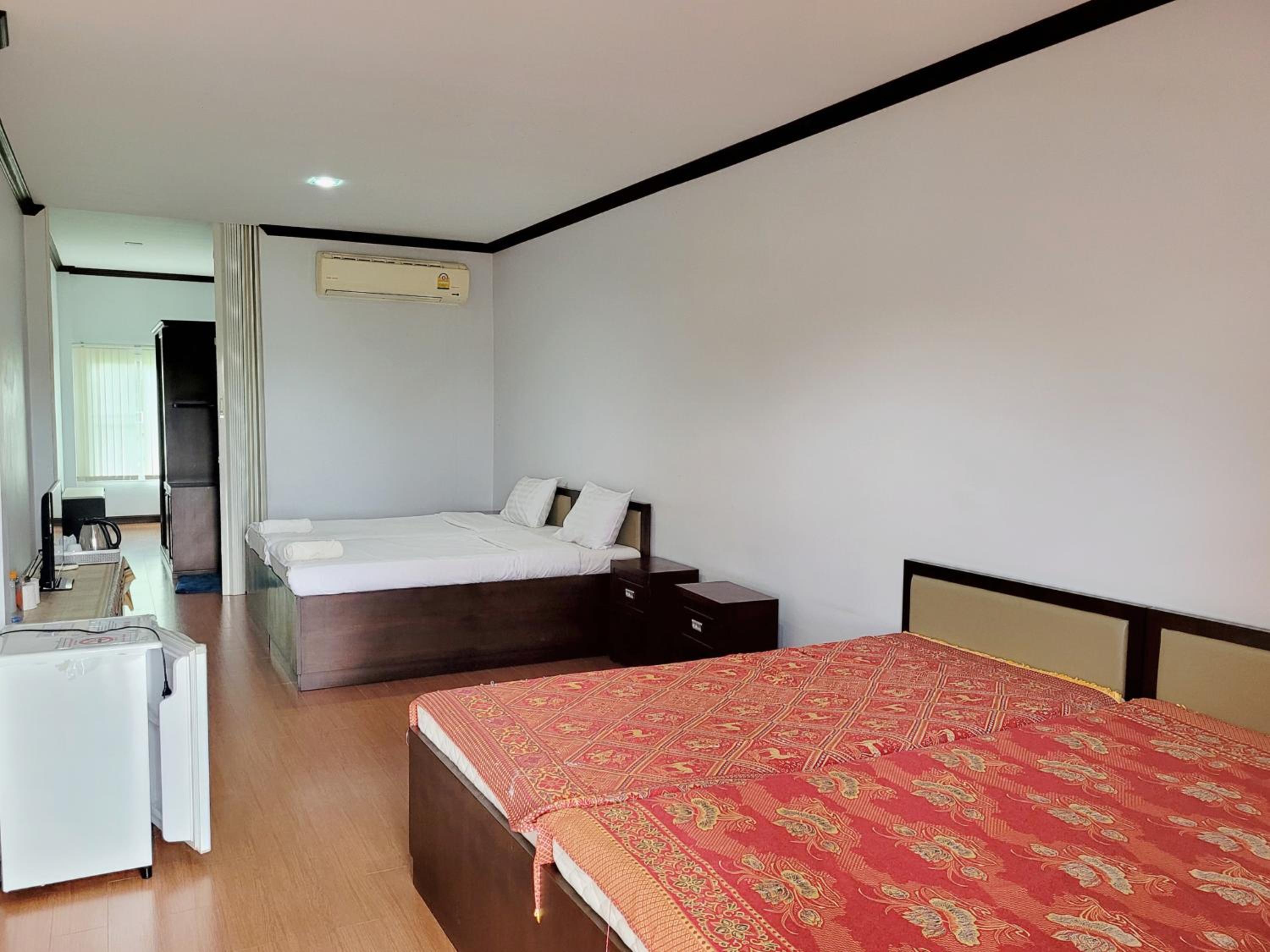 Standard Twin Room photo 3