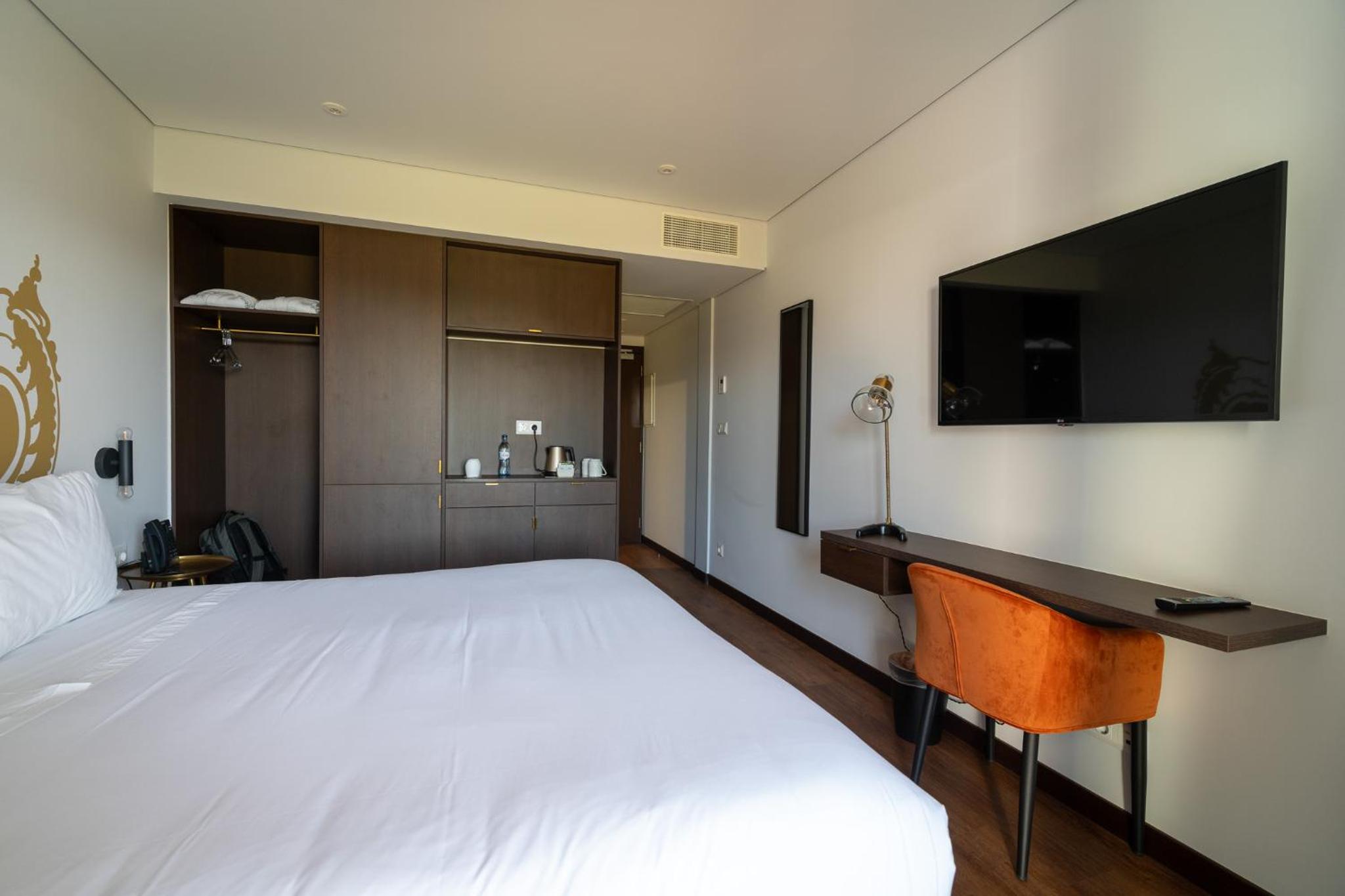 Standard Double or Twin Room with Sea View - Photo 5