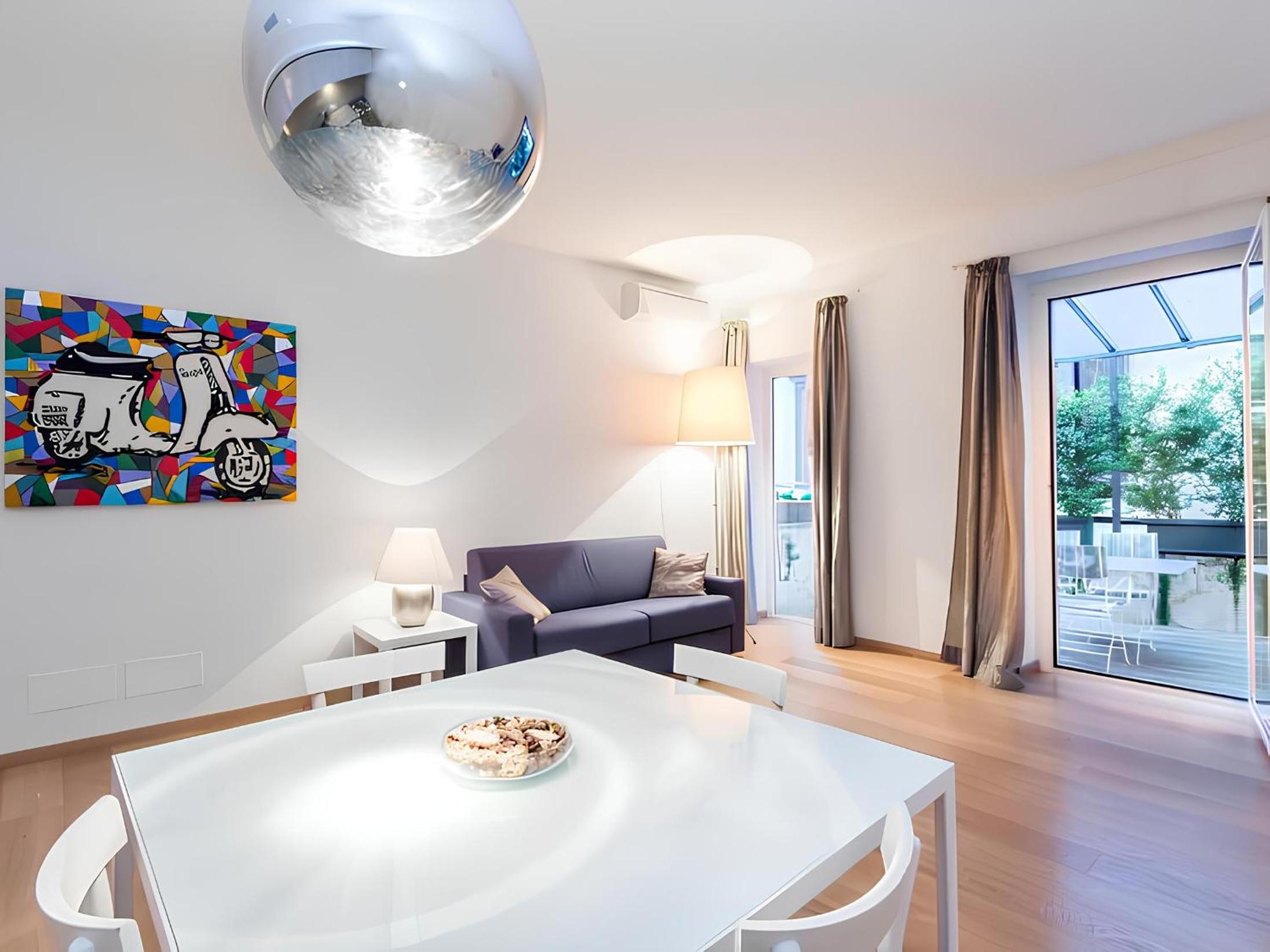 One-Bedroom Apartment