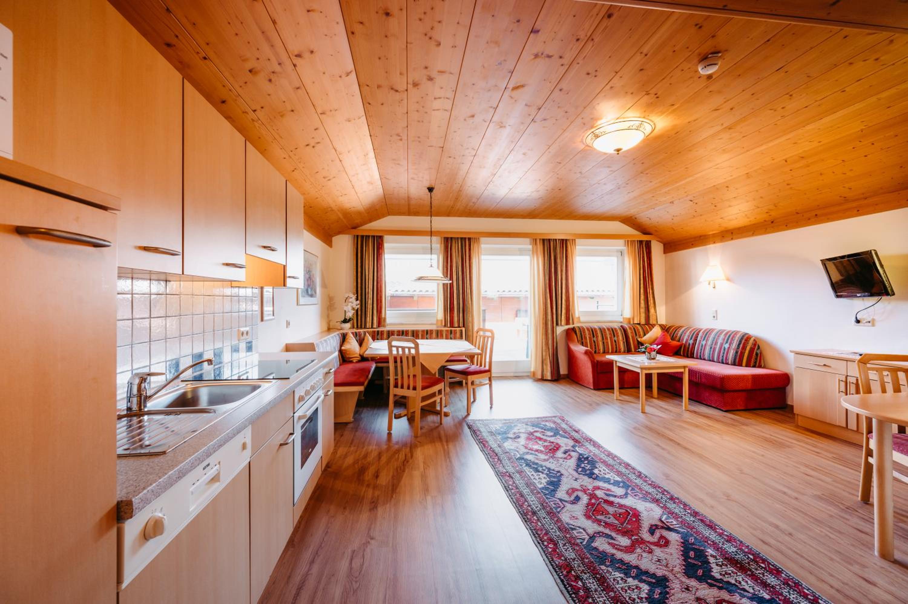 Superior Apartment photo 3
