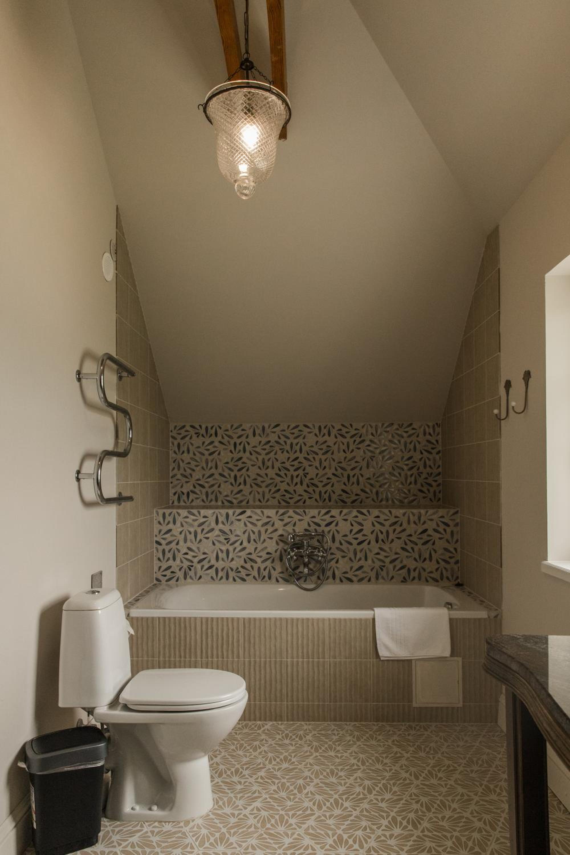 Family Room - Photo 3