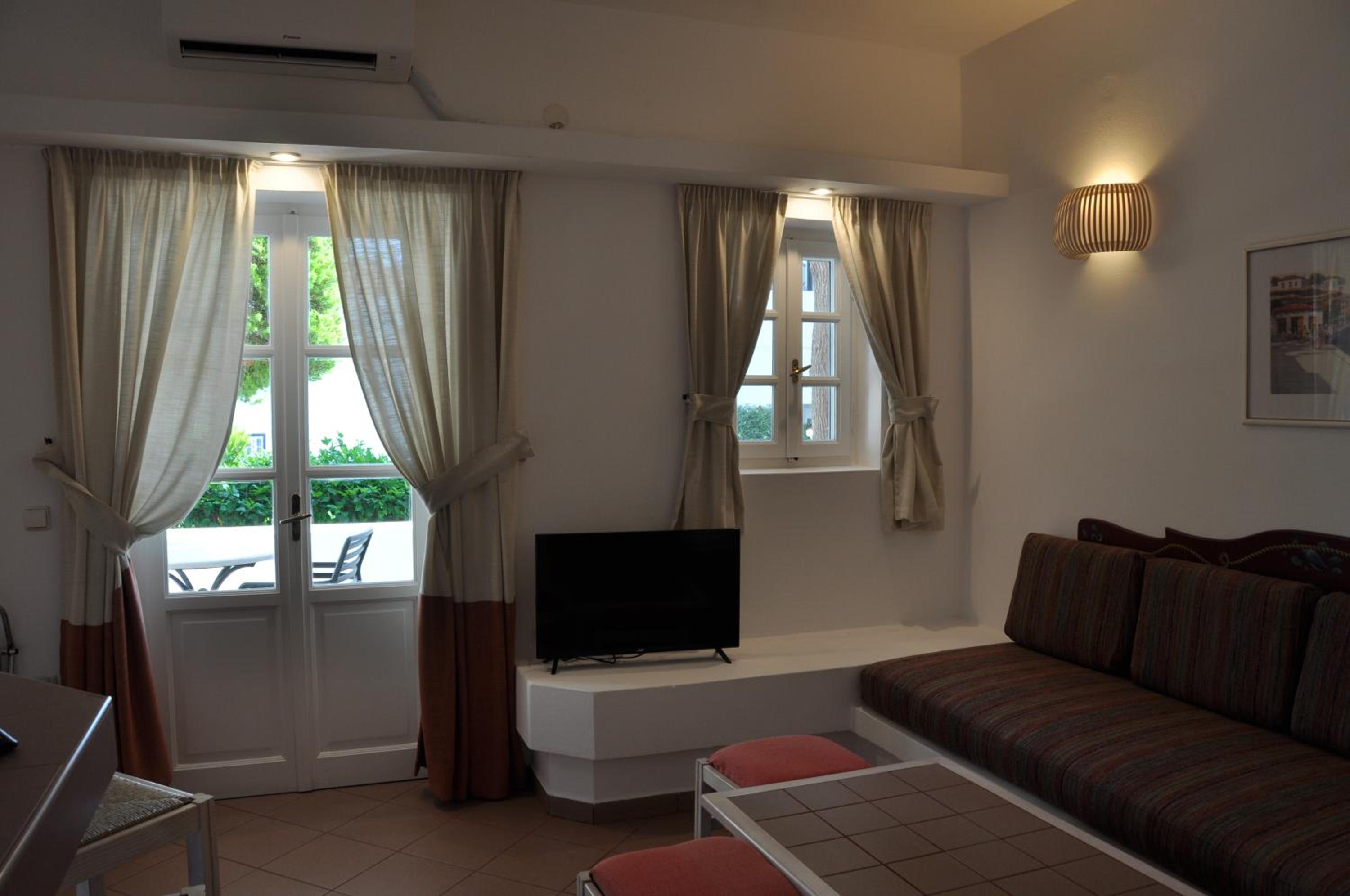 Standard Studio with garden view  photo 3